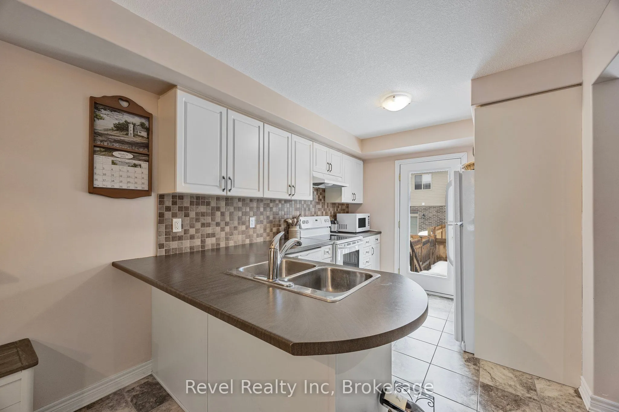 1041 Cook Drive
