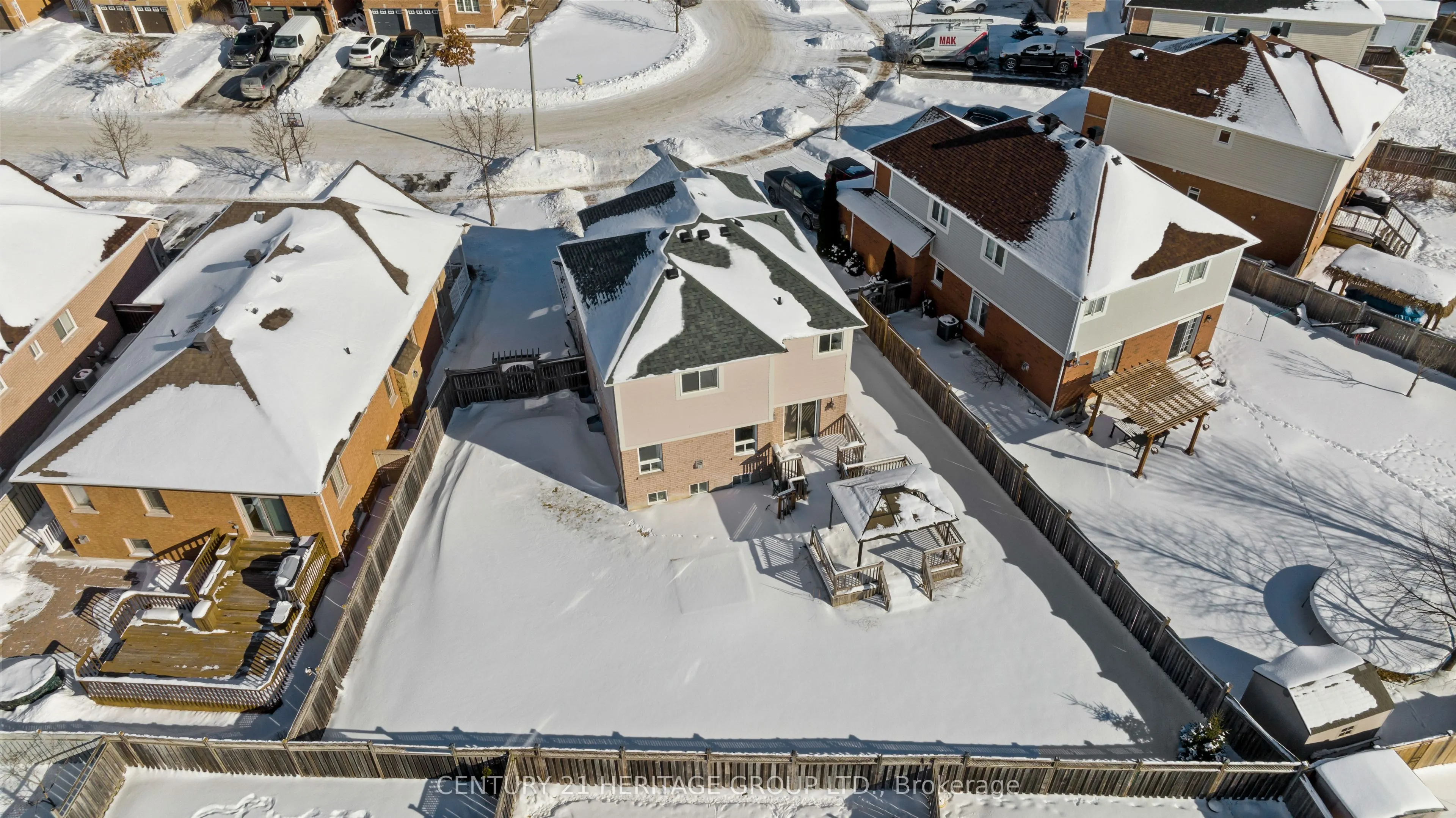 18 Tudor Crescent