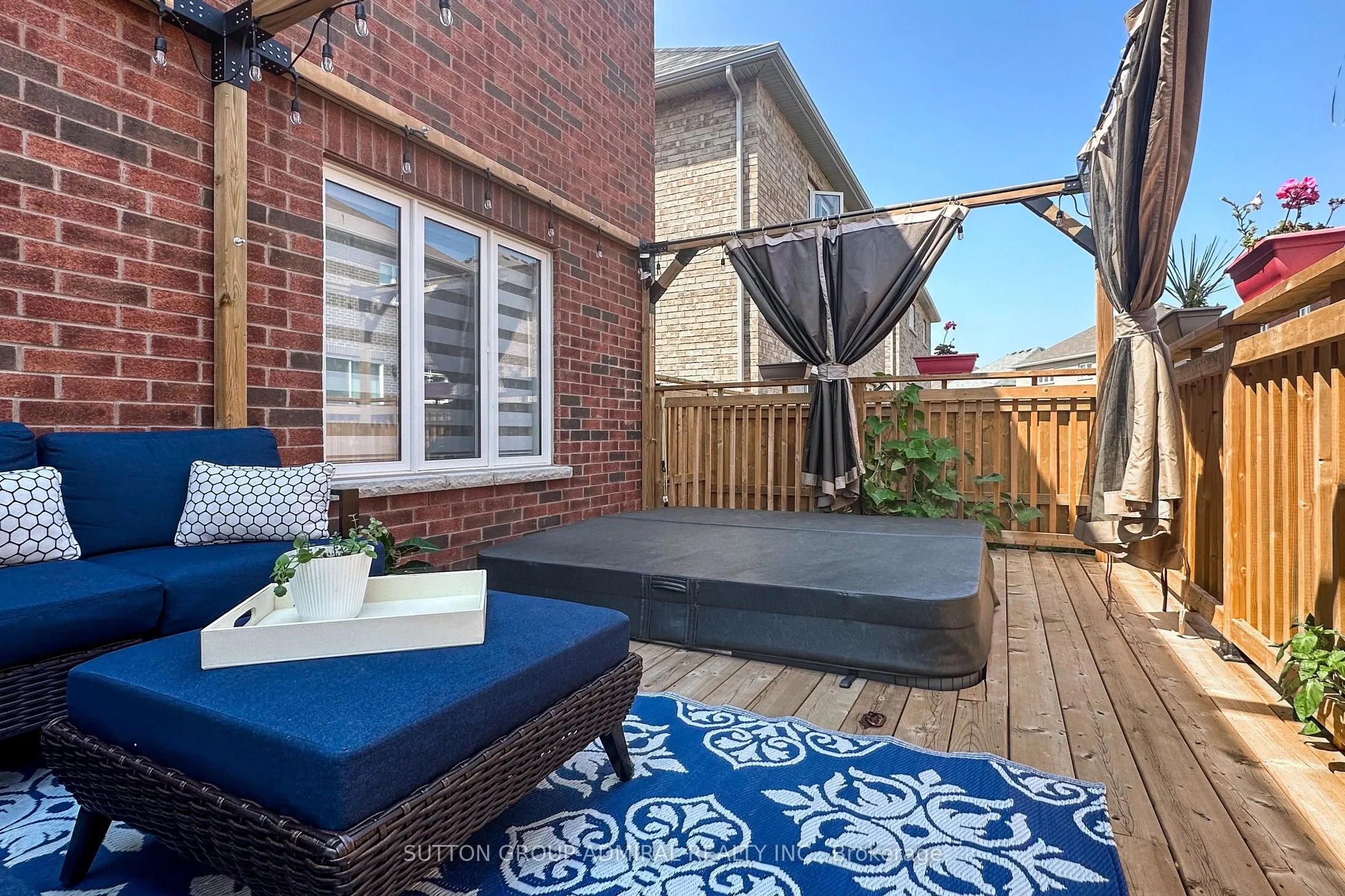 3 Cypress Point Street