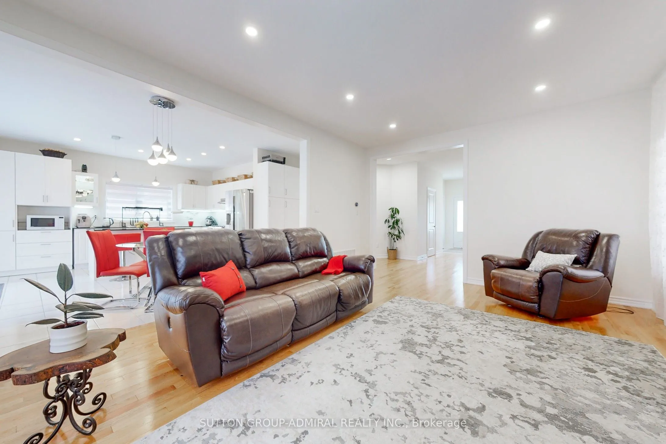 3 Cypress Point Street