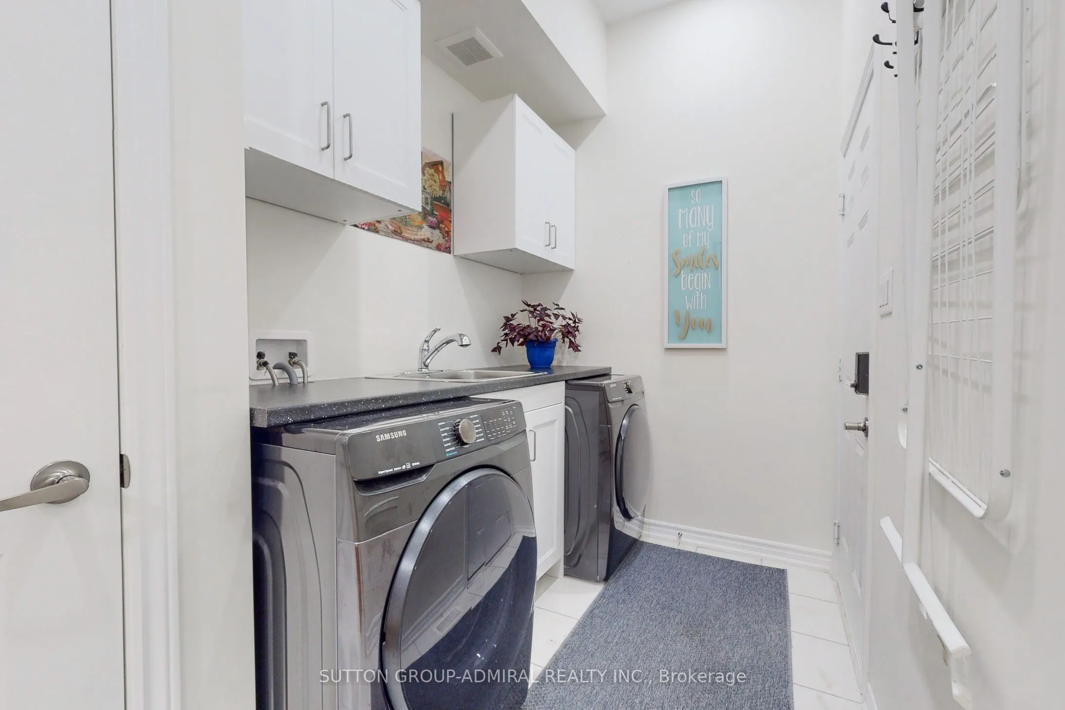 3 Cypress Point Street