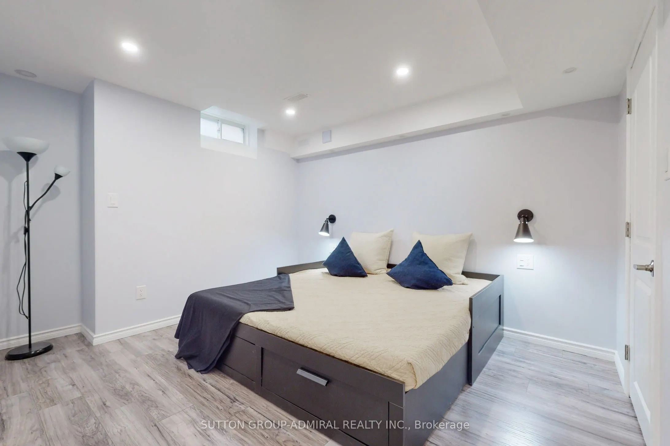 3 Cypress Point Street