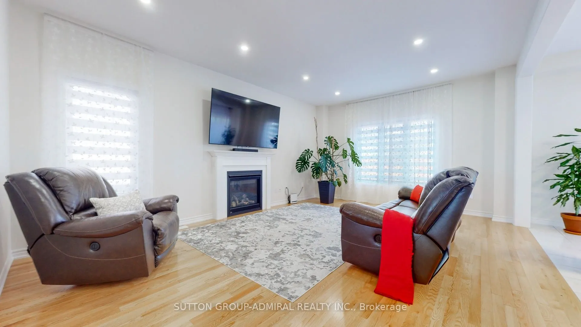 3 Cypress Point Street