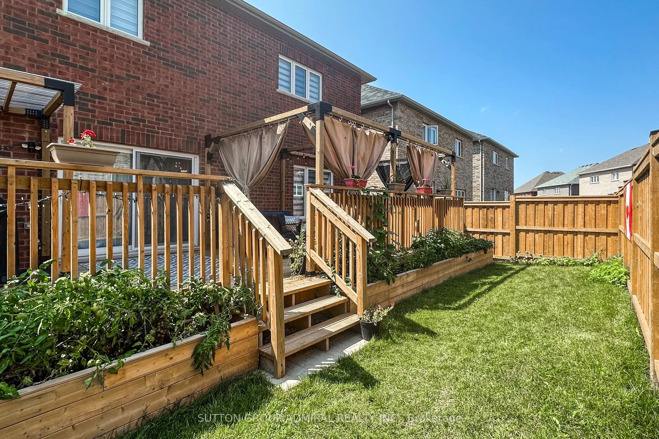 3 Cypress Point Street
