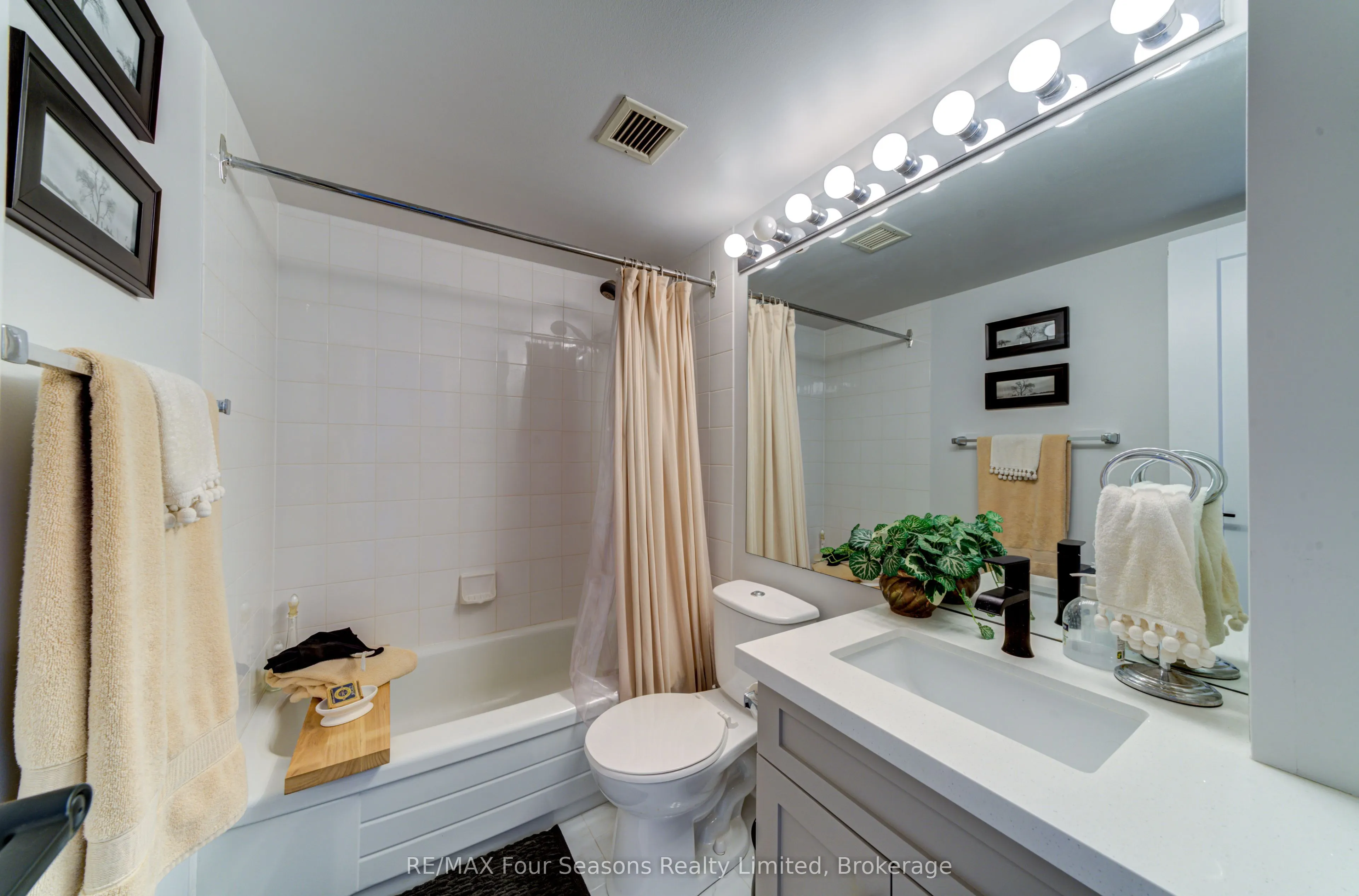 24 Ramblings Way, #501