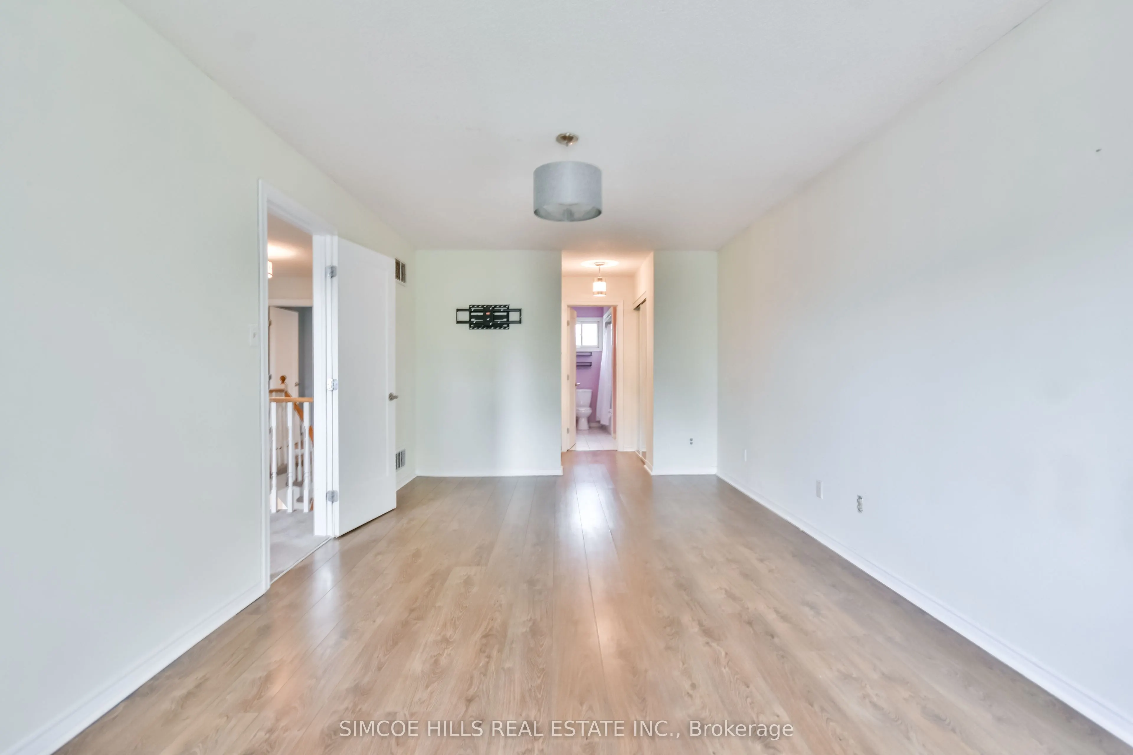 256 Hickling Trail
