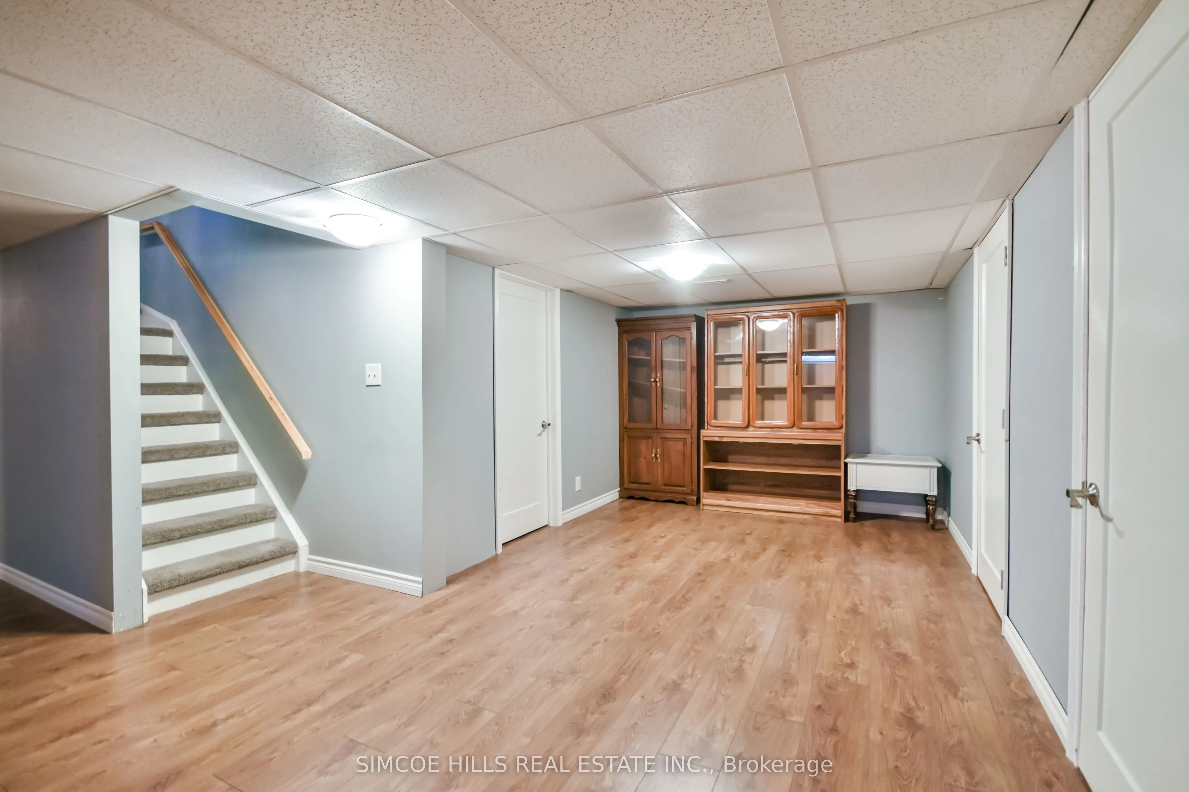 256 Hickling Trail