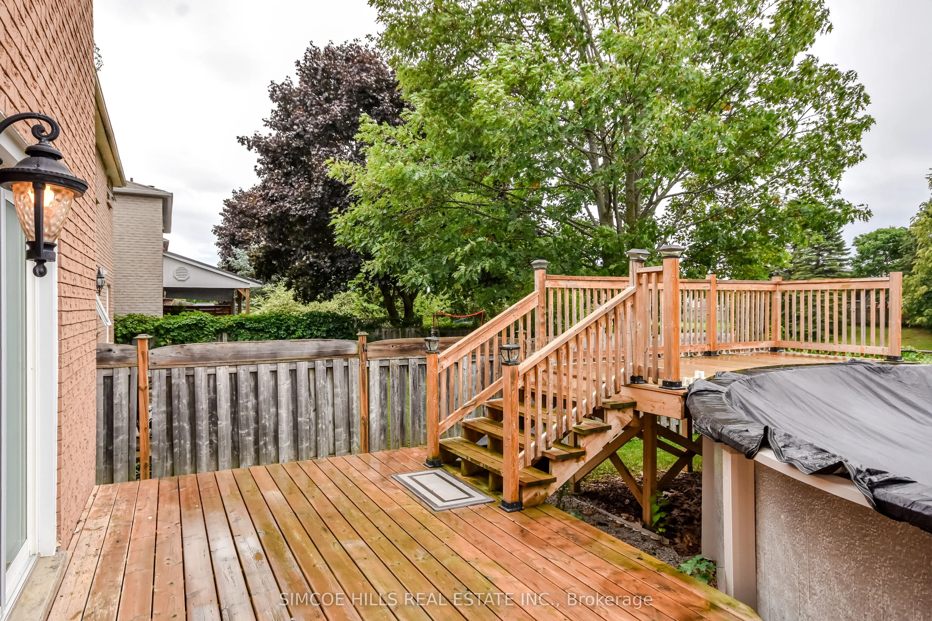 256 Hickling Trail