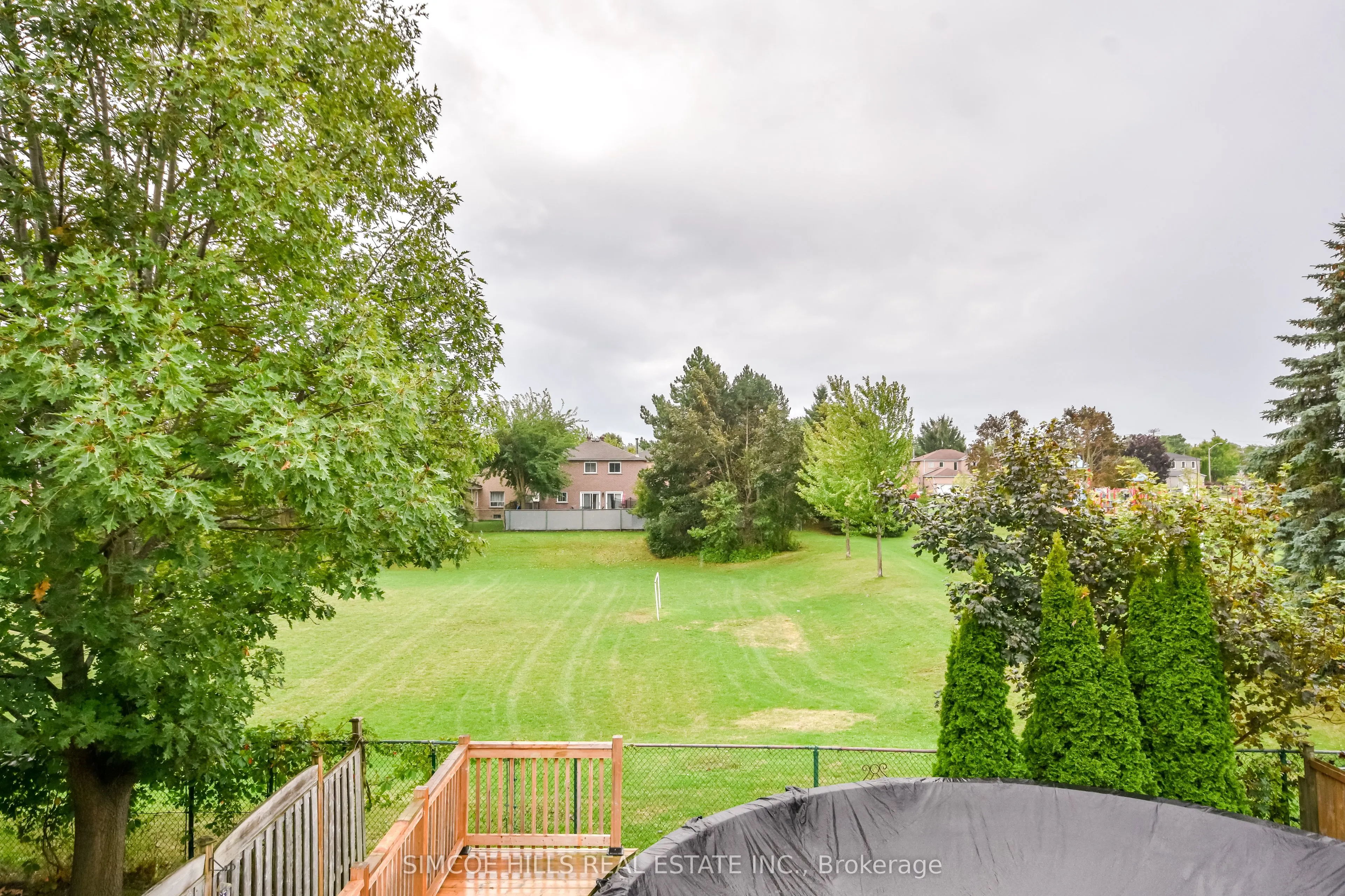 256 Hickling Trail