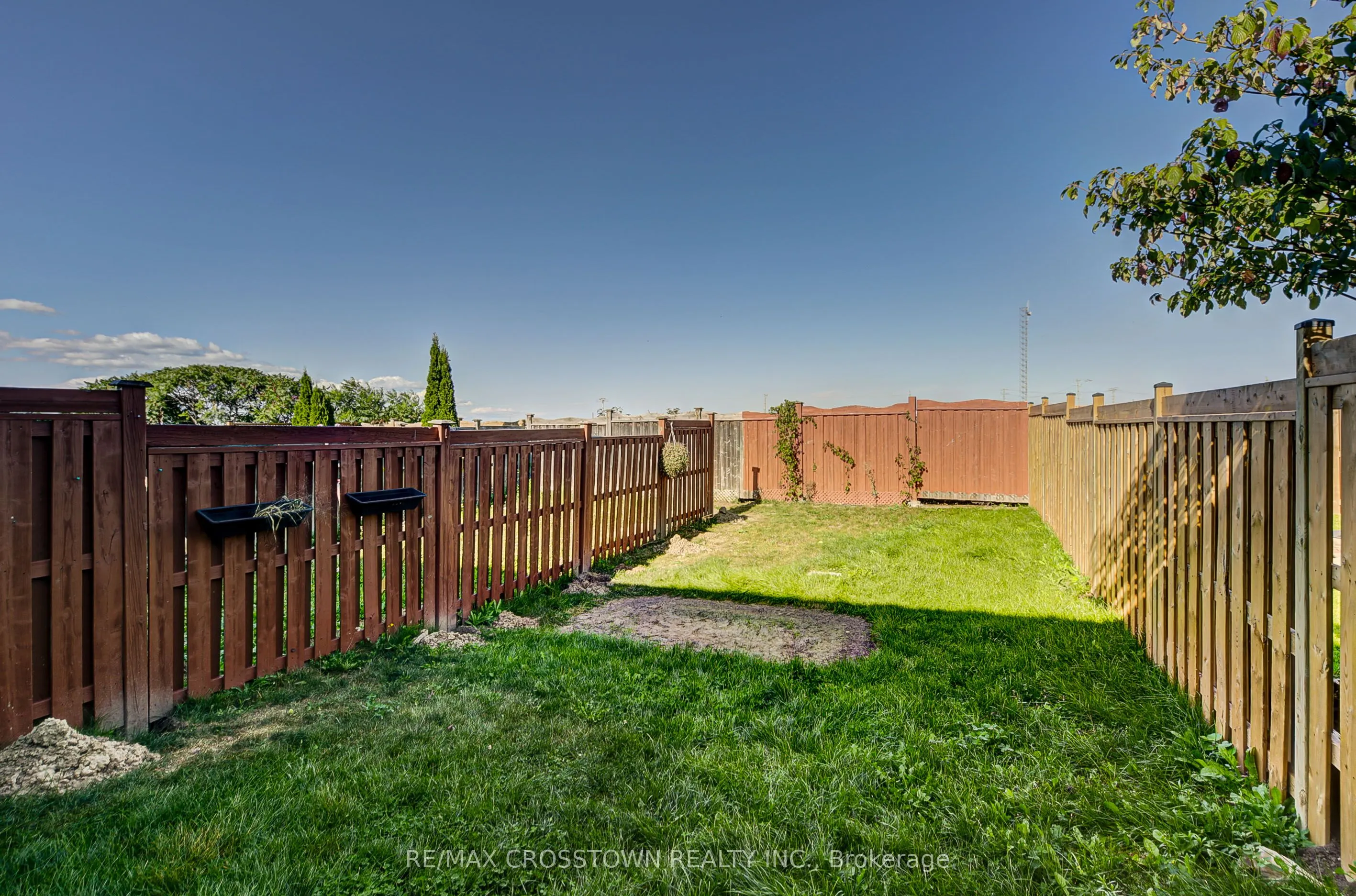 37 GOODWIN Drive