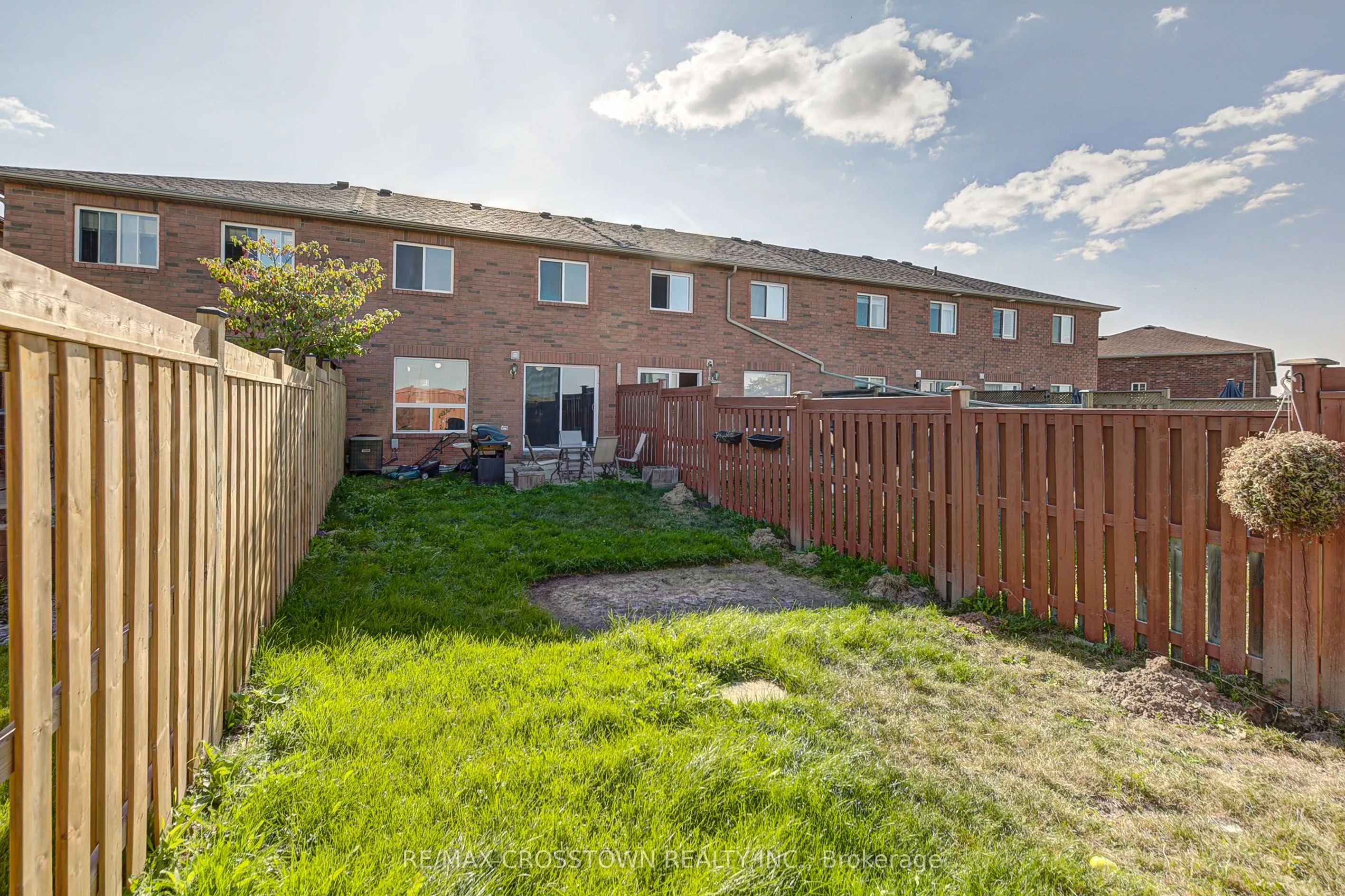 37 GOODWIN Drive