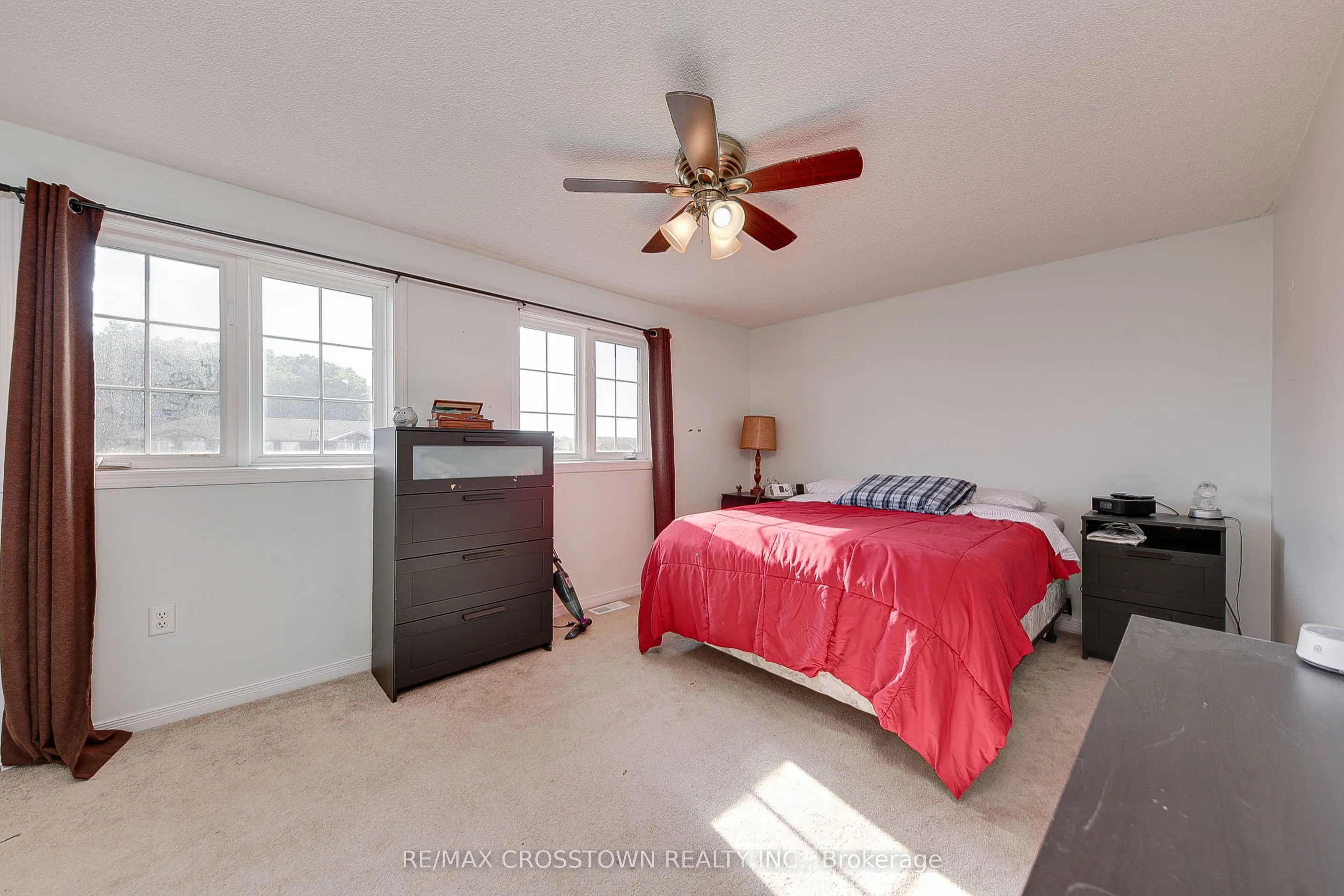 37 GOODWIN Drive