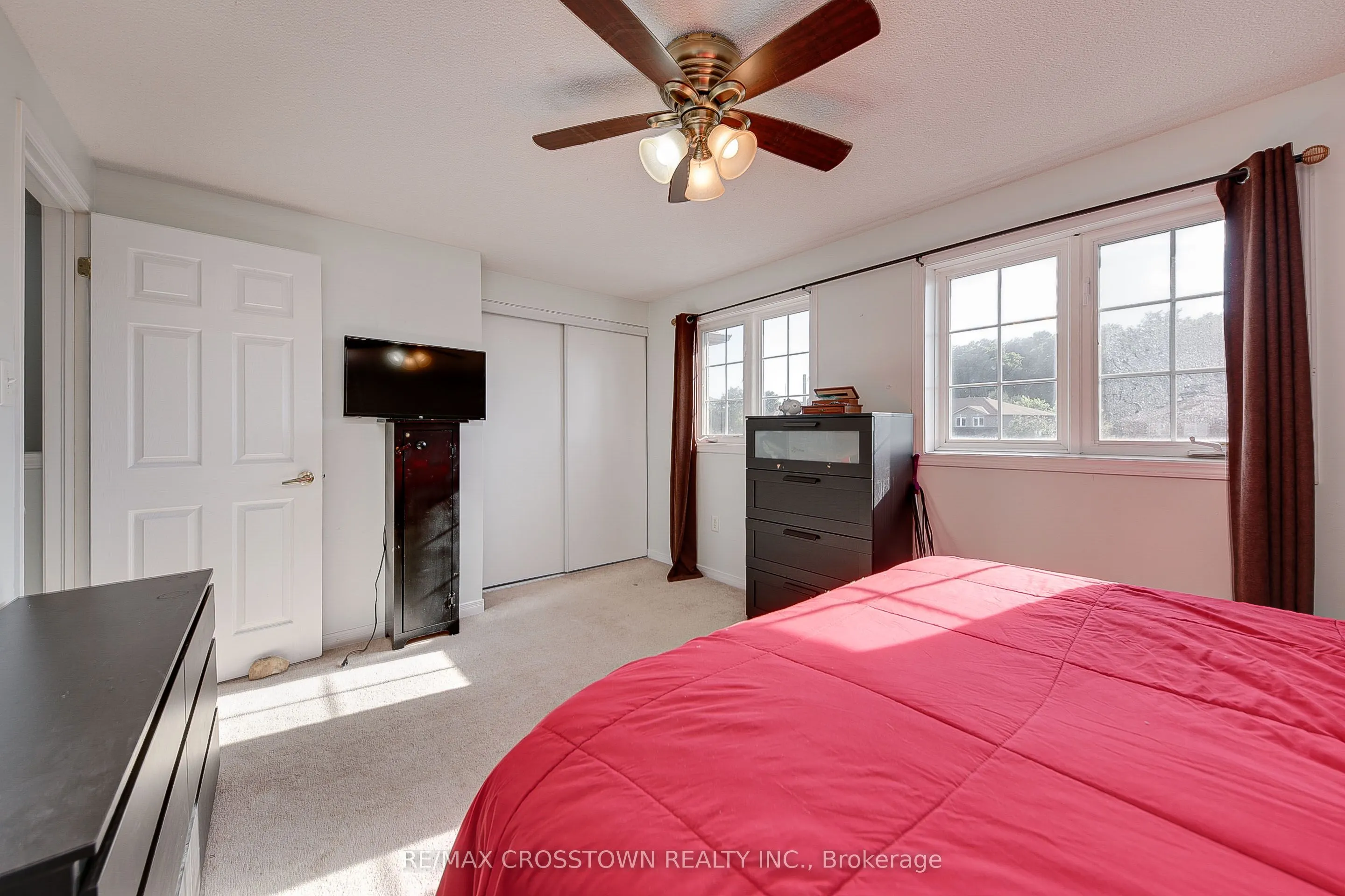 37 GOODWIN Drive
