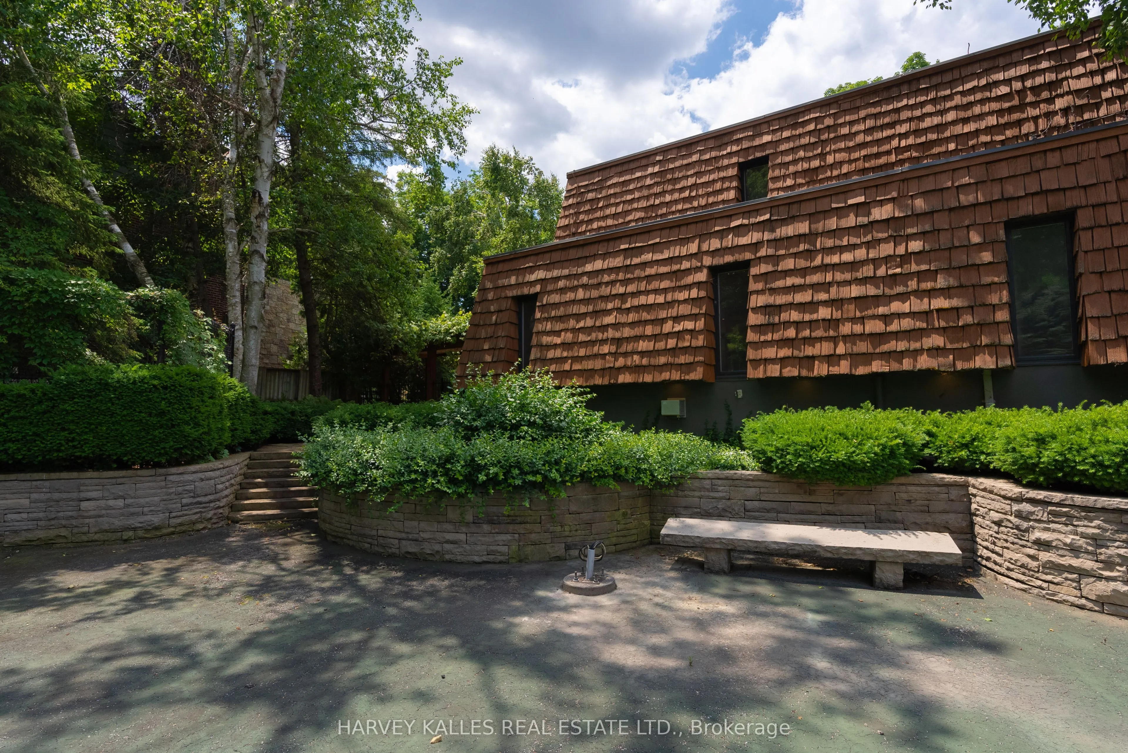 23 Royal Oak Drive