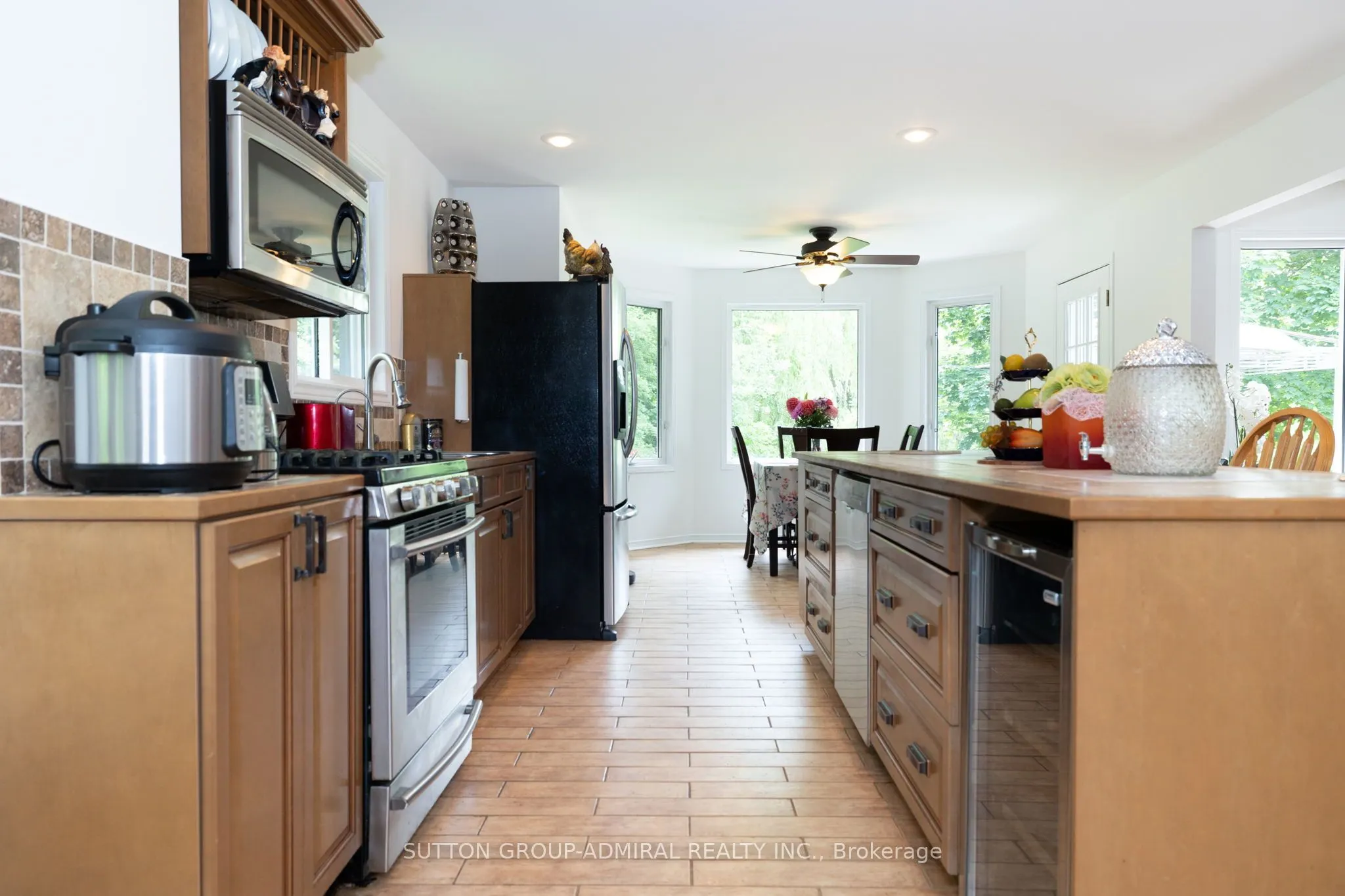 235 Bayshore Drive, Rr 3 Drive