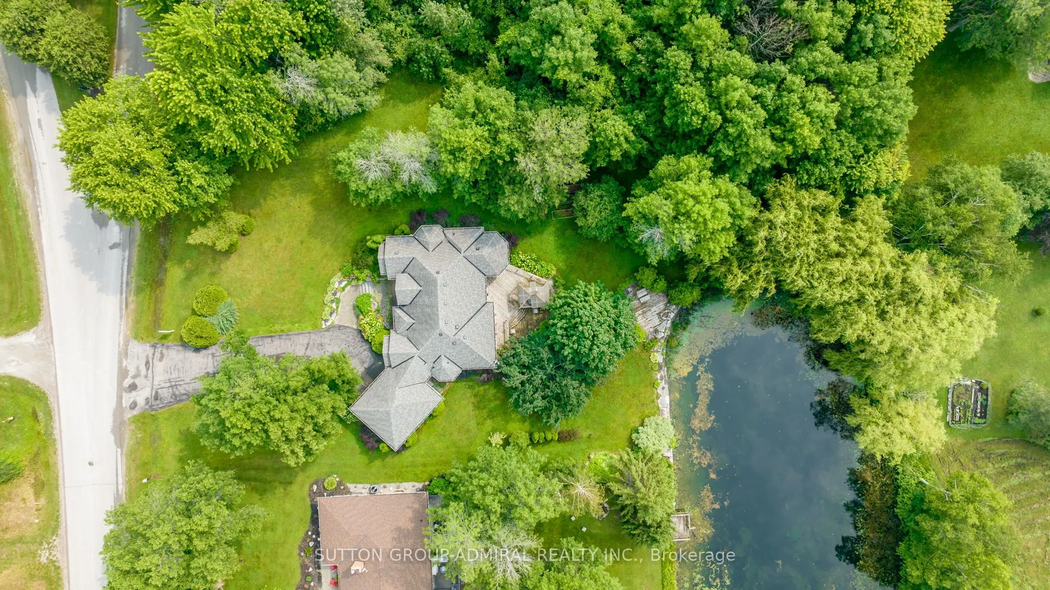 235 Bayshore Drive, Rr 3 Drive