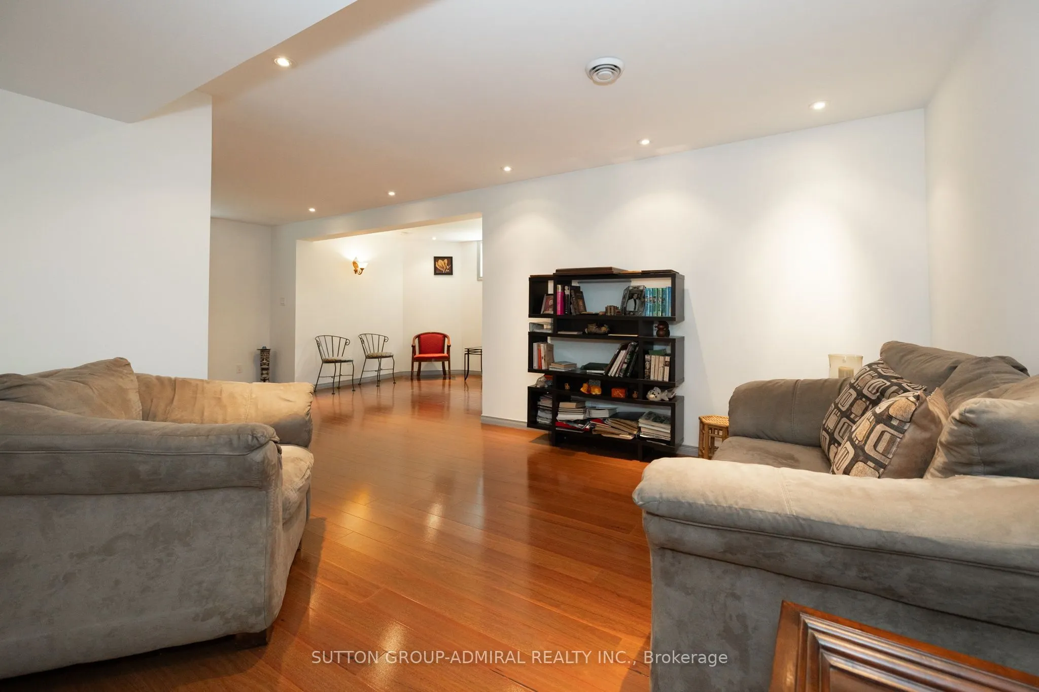 235 Bayshore Drive, Rr 3 Drive