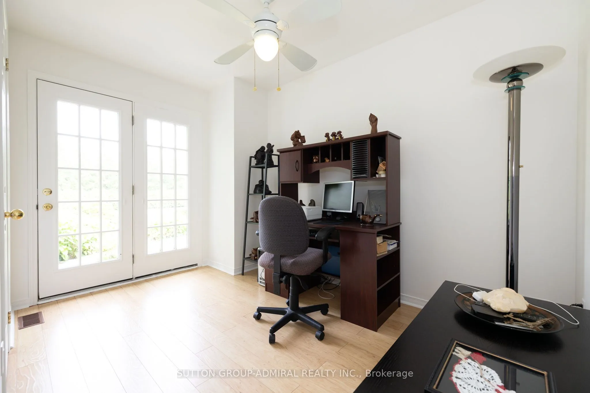 235 Bayshore Drive, Rr 3 Drive