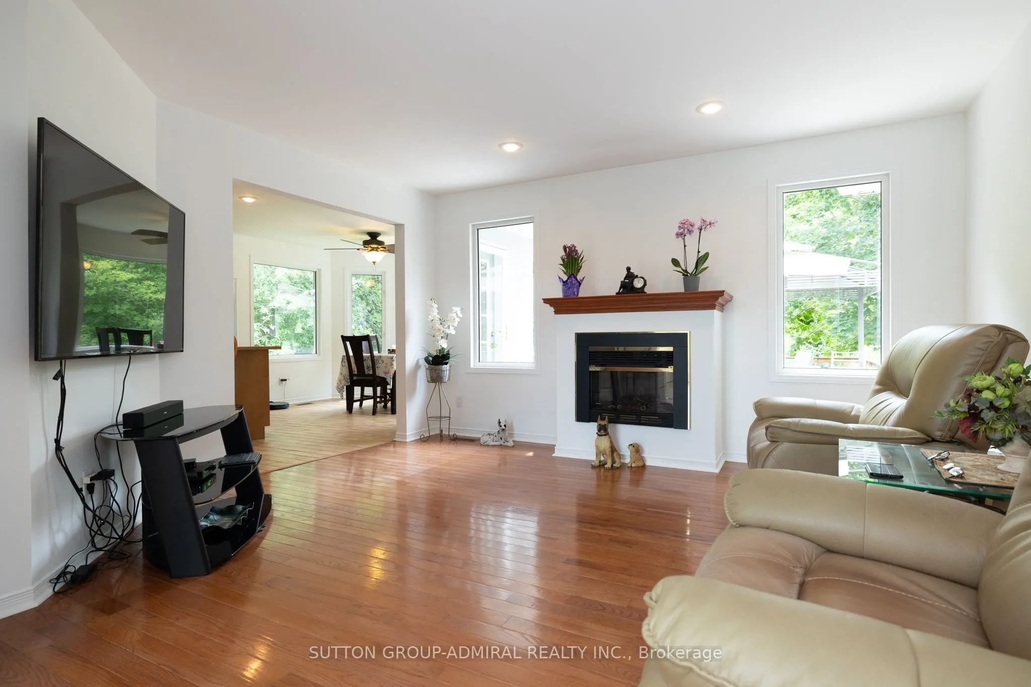 235 Bayshore Drive, Rr 3 Drive