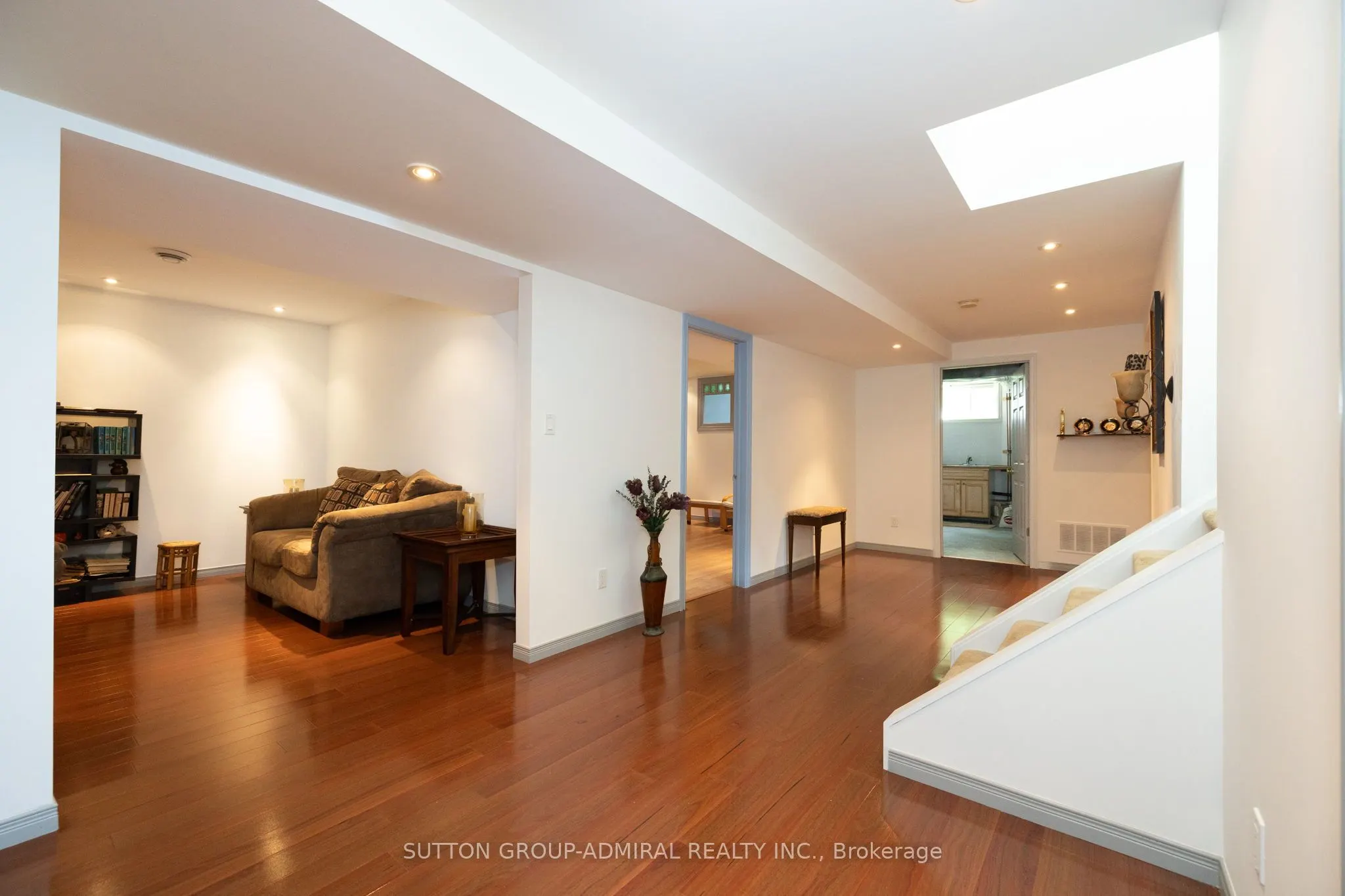 235 Bayshore Drive, Rr 3 Drive