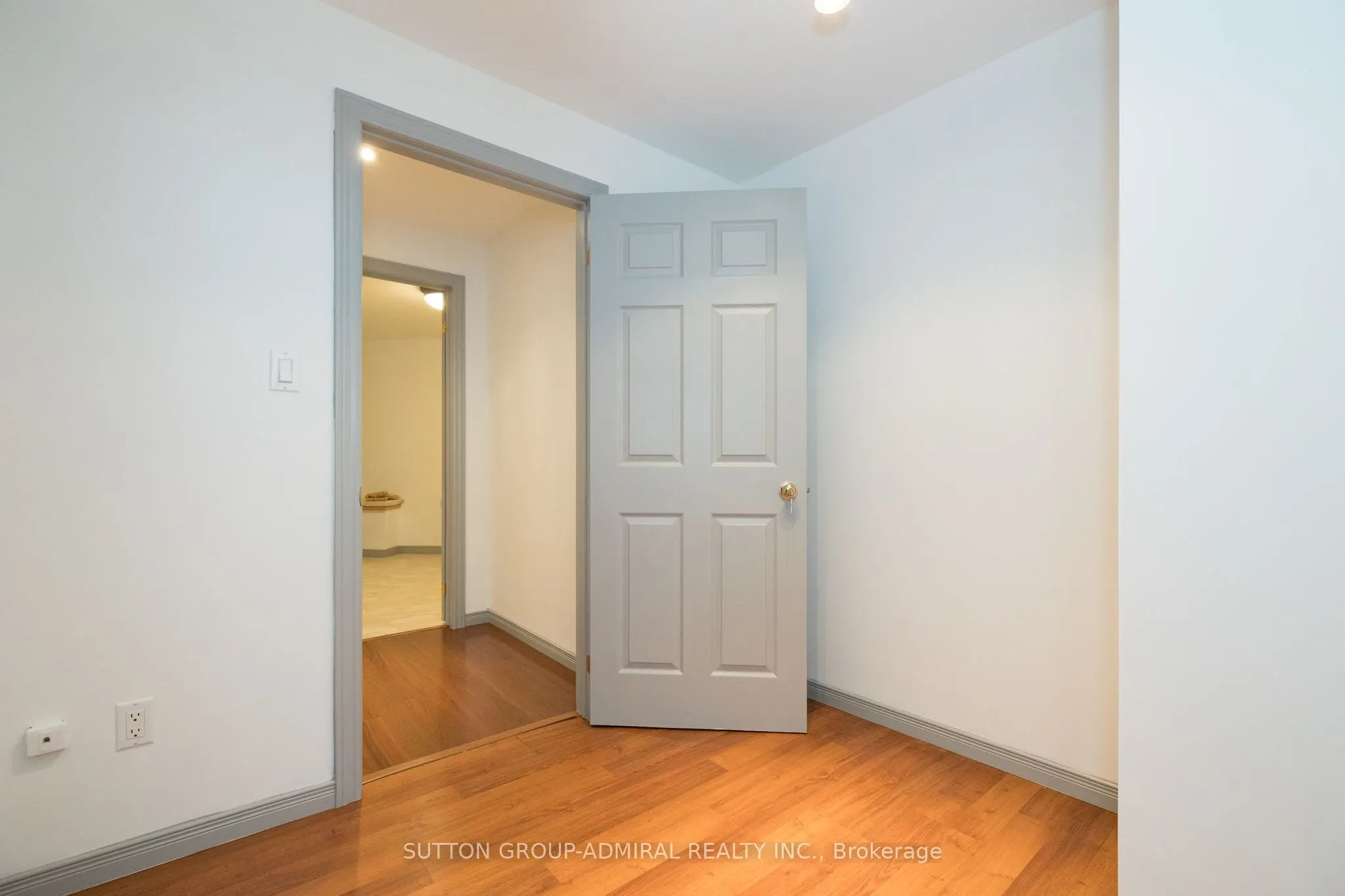 235 Bayshore Drive, Rr 3 Drive