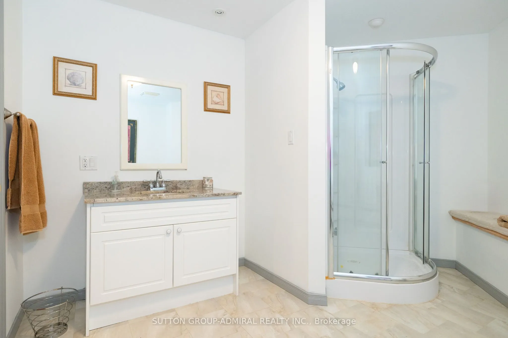 235 Bayshore Drive, Rr 3 Drive