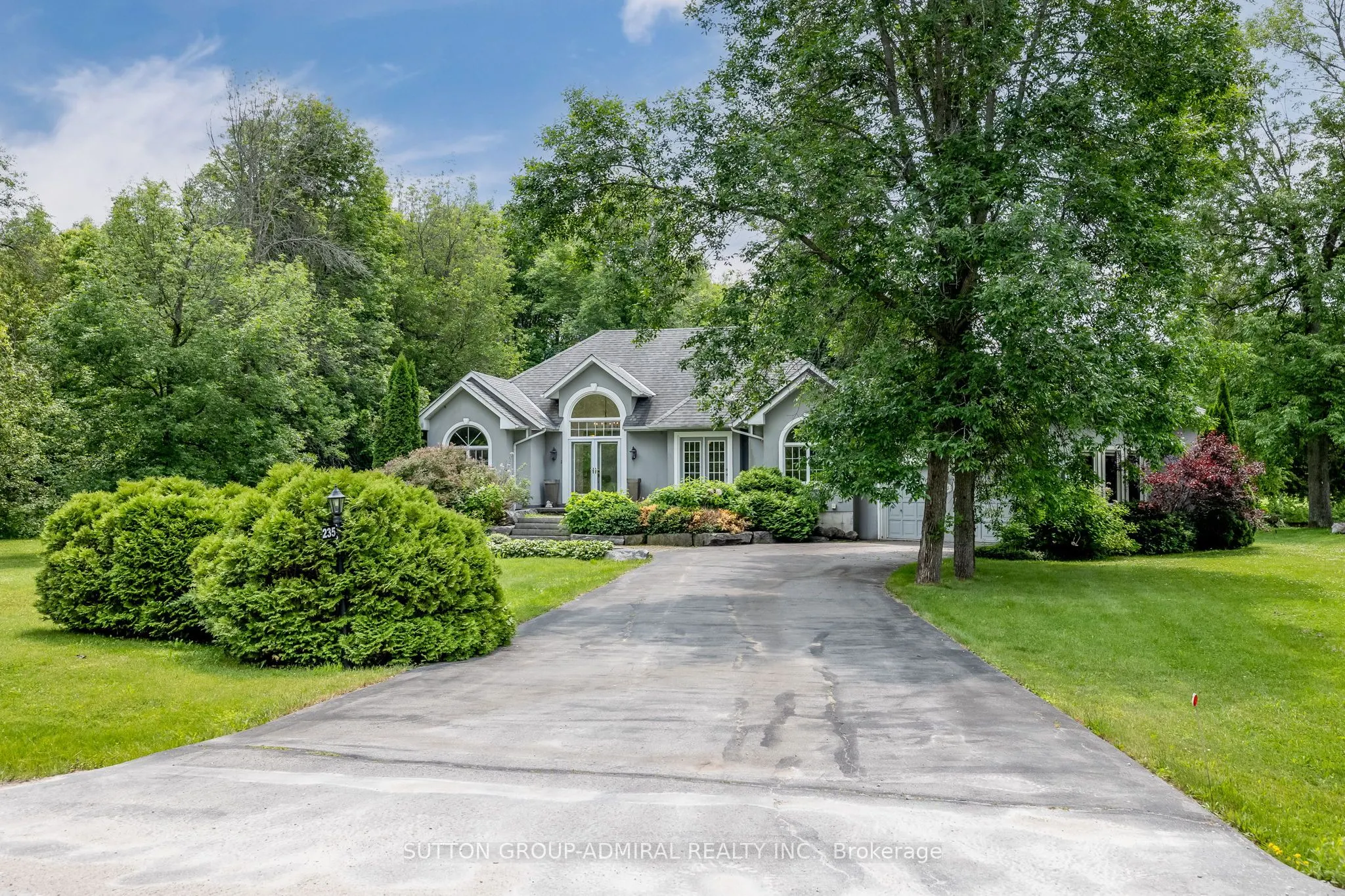 235 Bayshore Drive, Rr 3 Drive