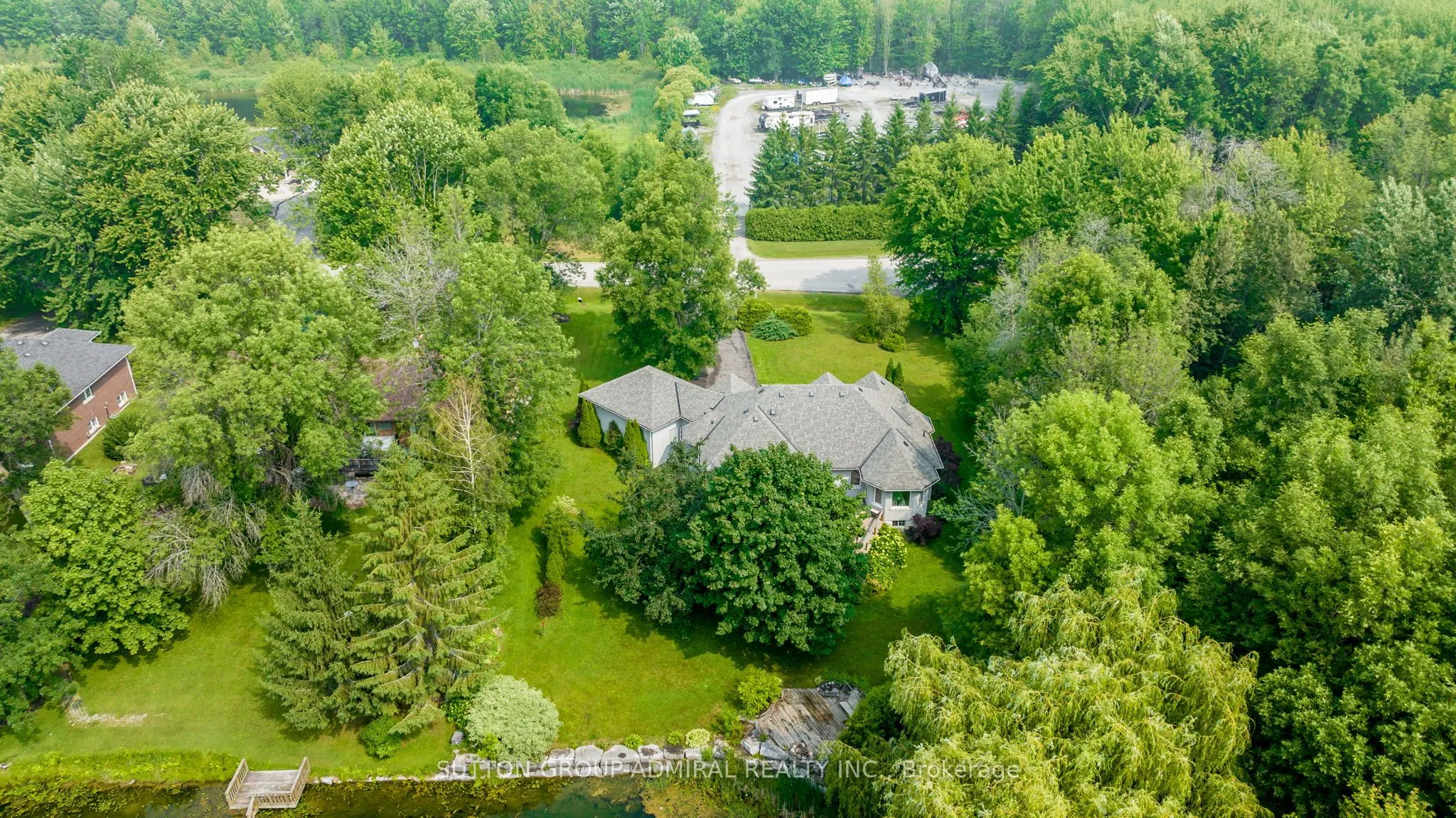 235 Bayshore Drive, Rr 3 Drive