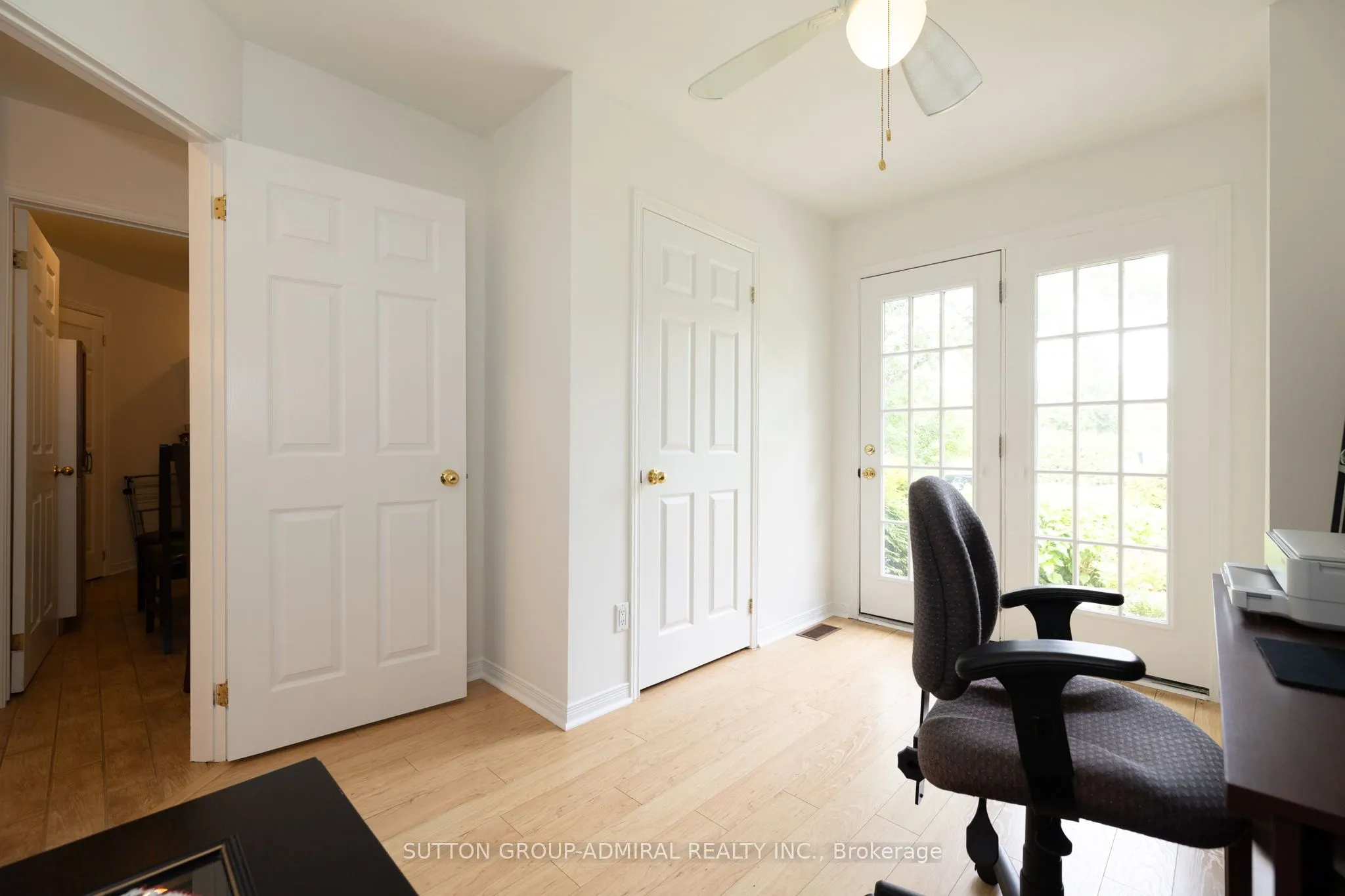 235 Bayshore Drive, Rr 3 Drive