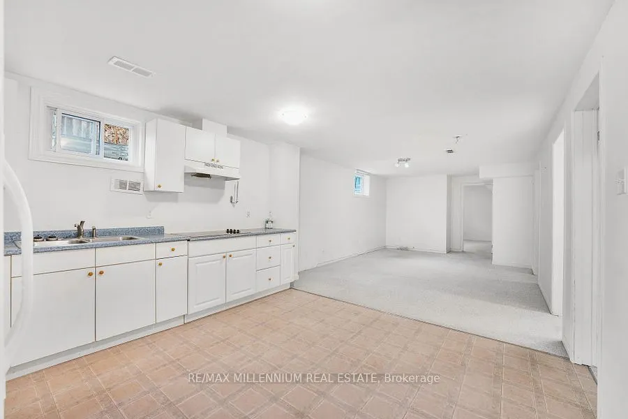 44 Hanmer Street E