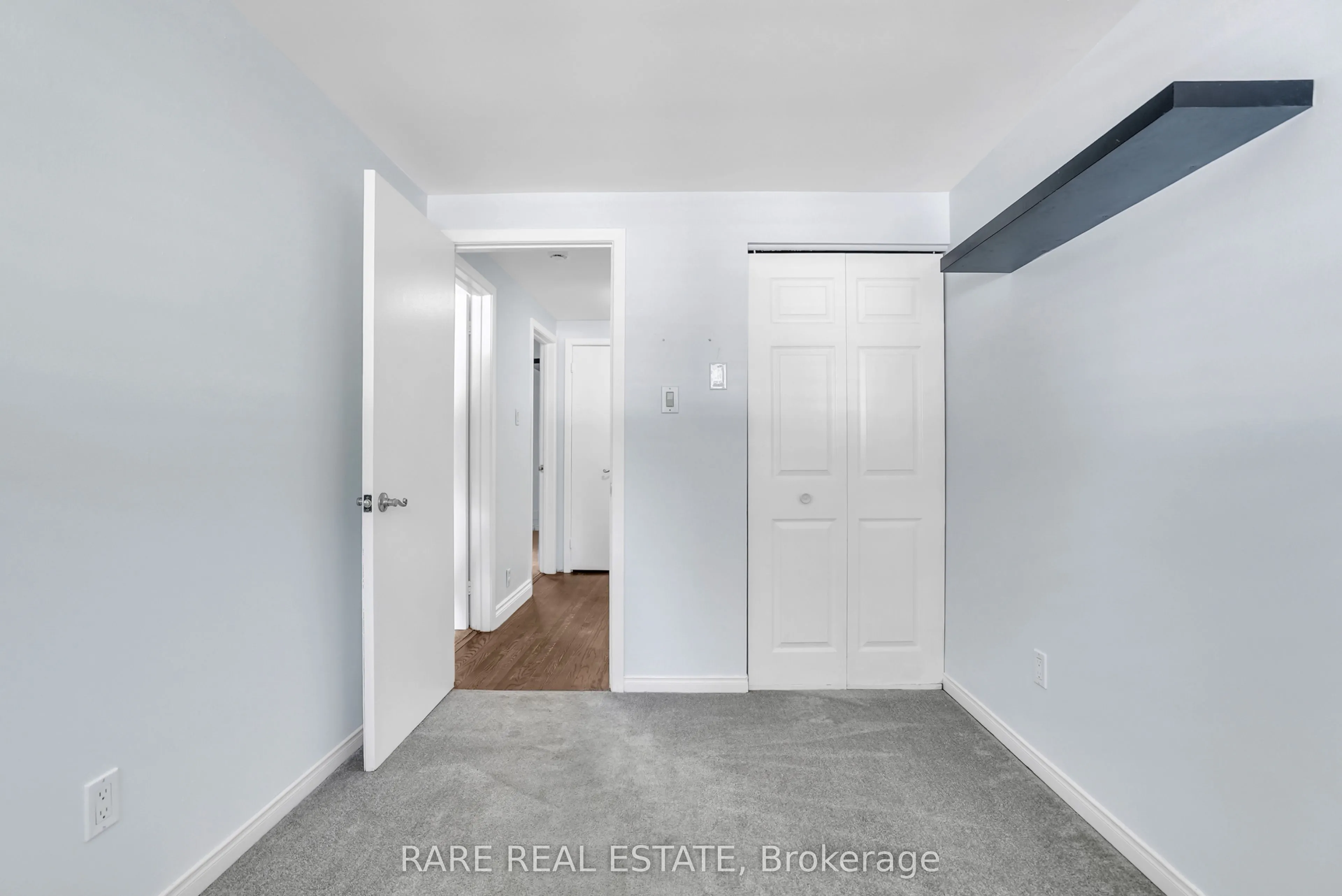 9 MEADOWLAND Avenue