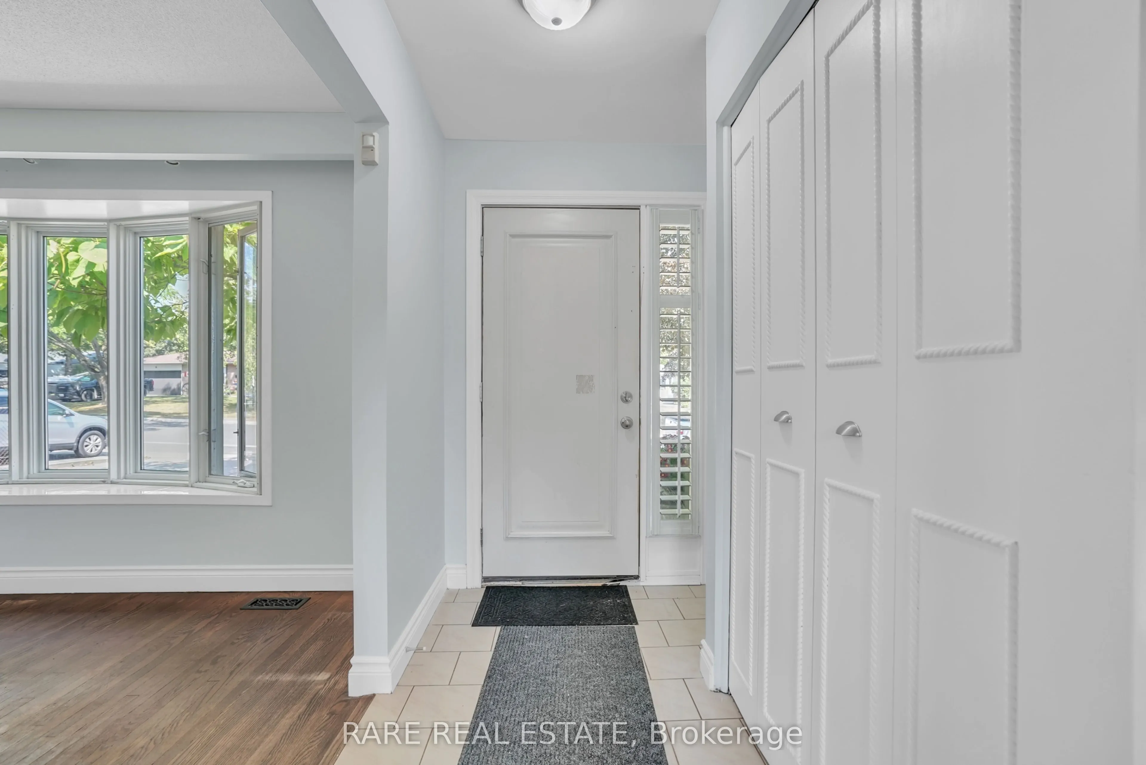 9 MEADOWLAND Avenue