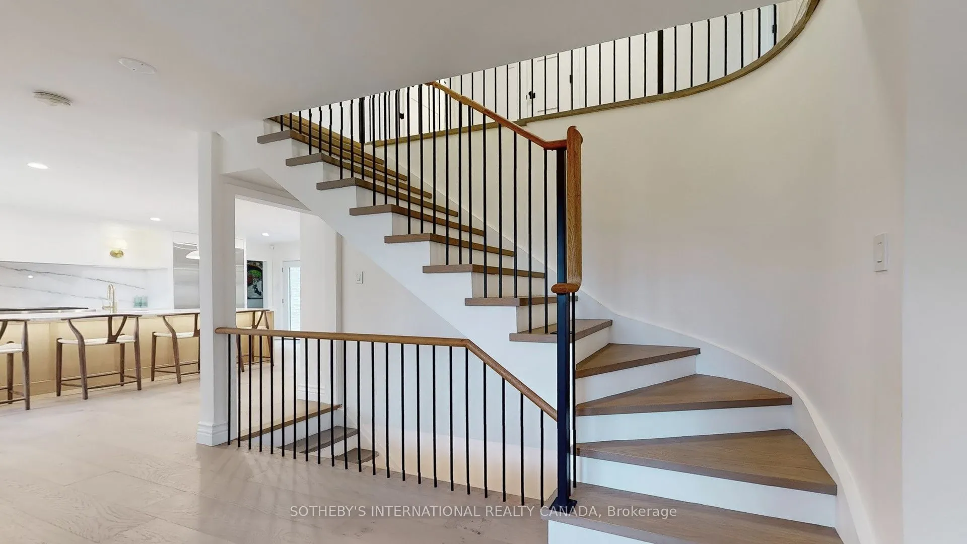 9 Parker Court