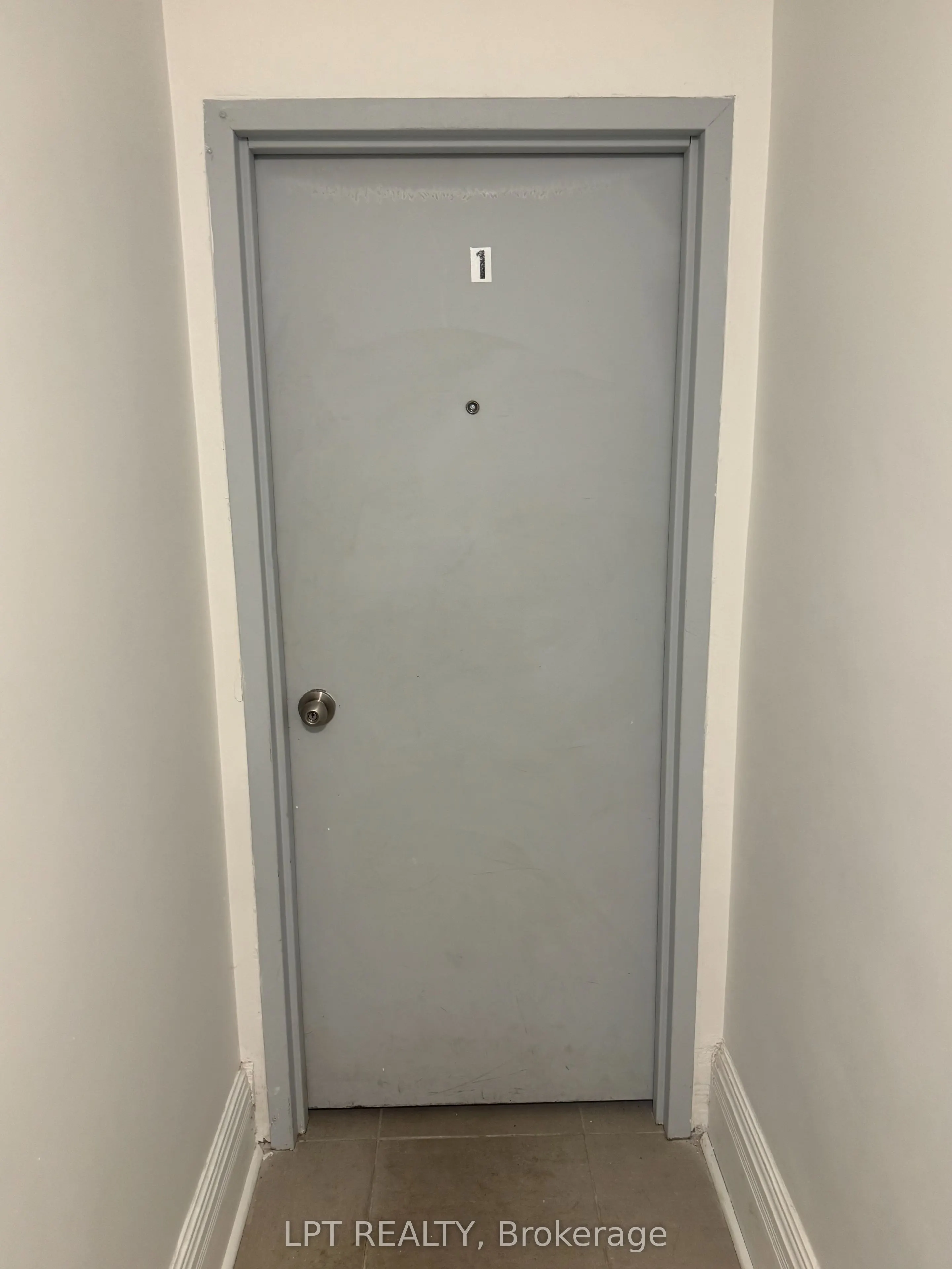 2 Queen Street W, #1