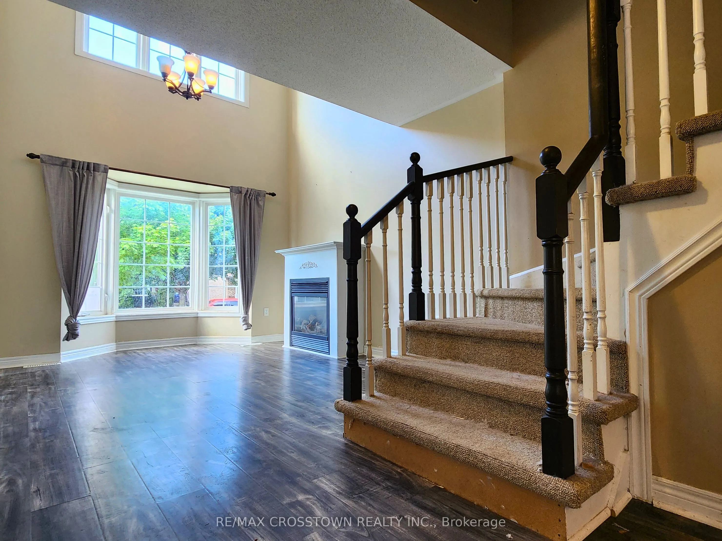 141 THRUSHWOOD Drive