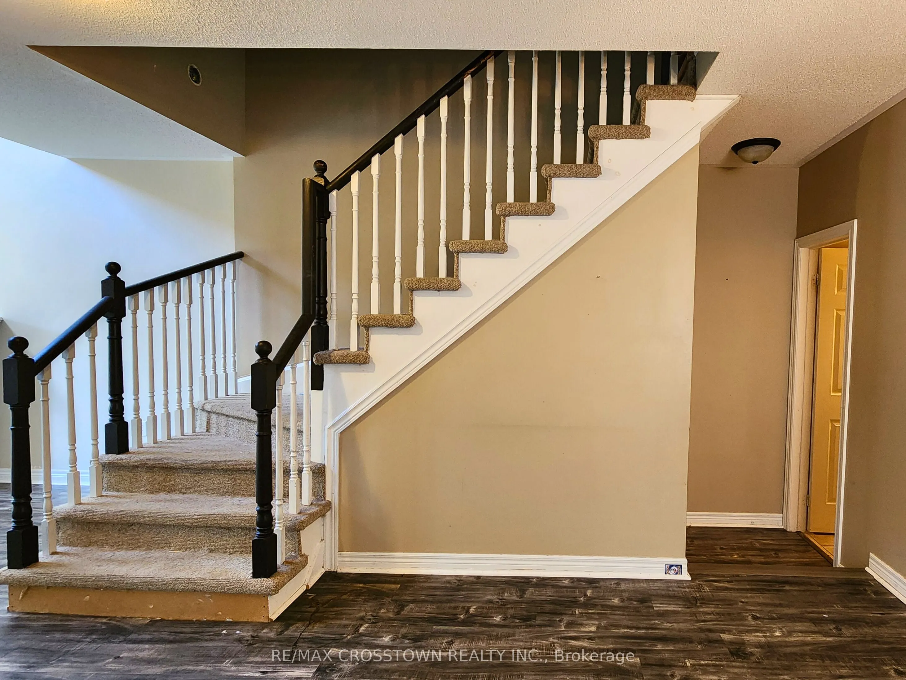 141 THRUSHWOOD Drive