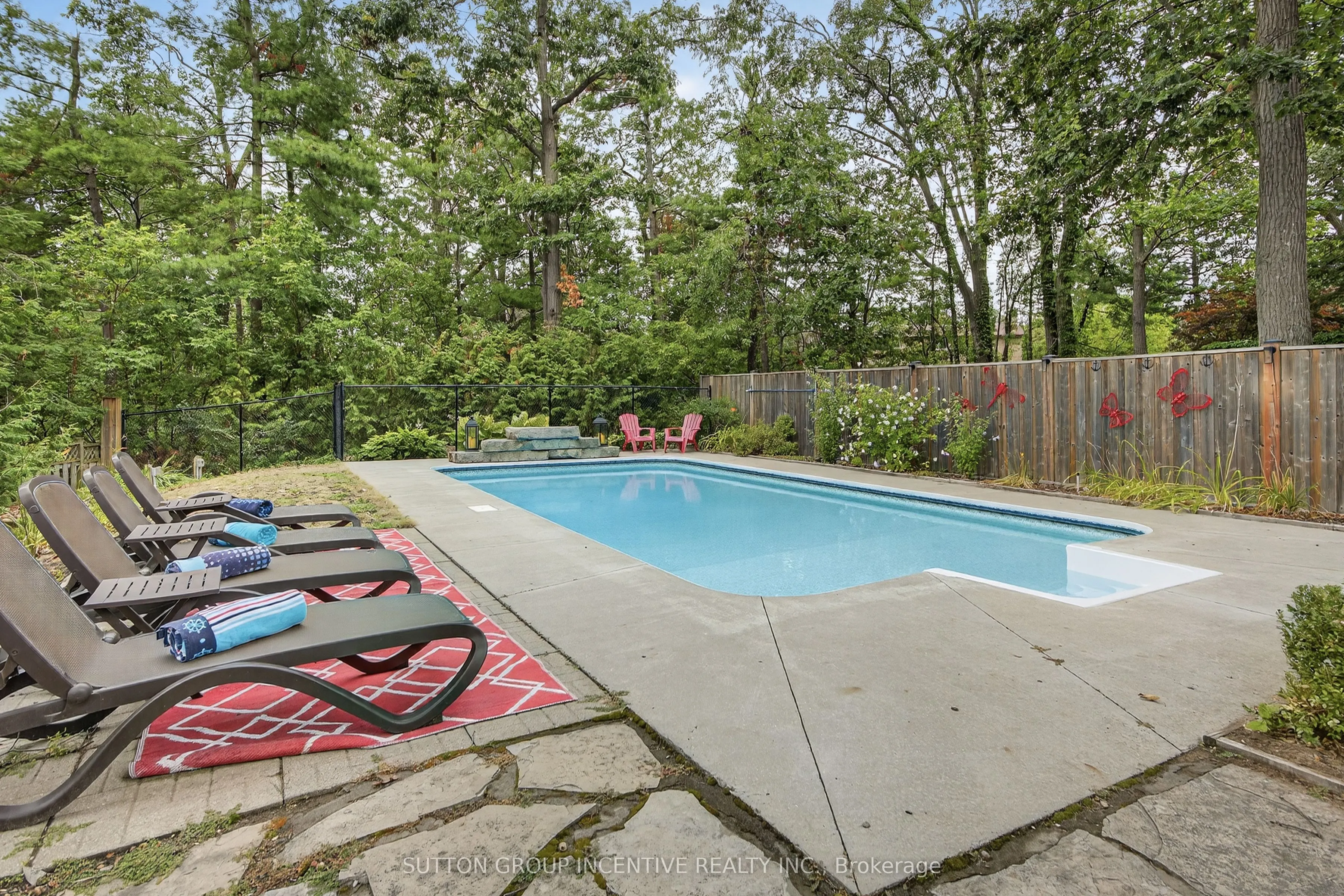 32 Valley Drive