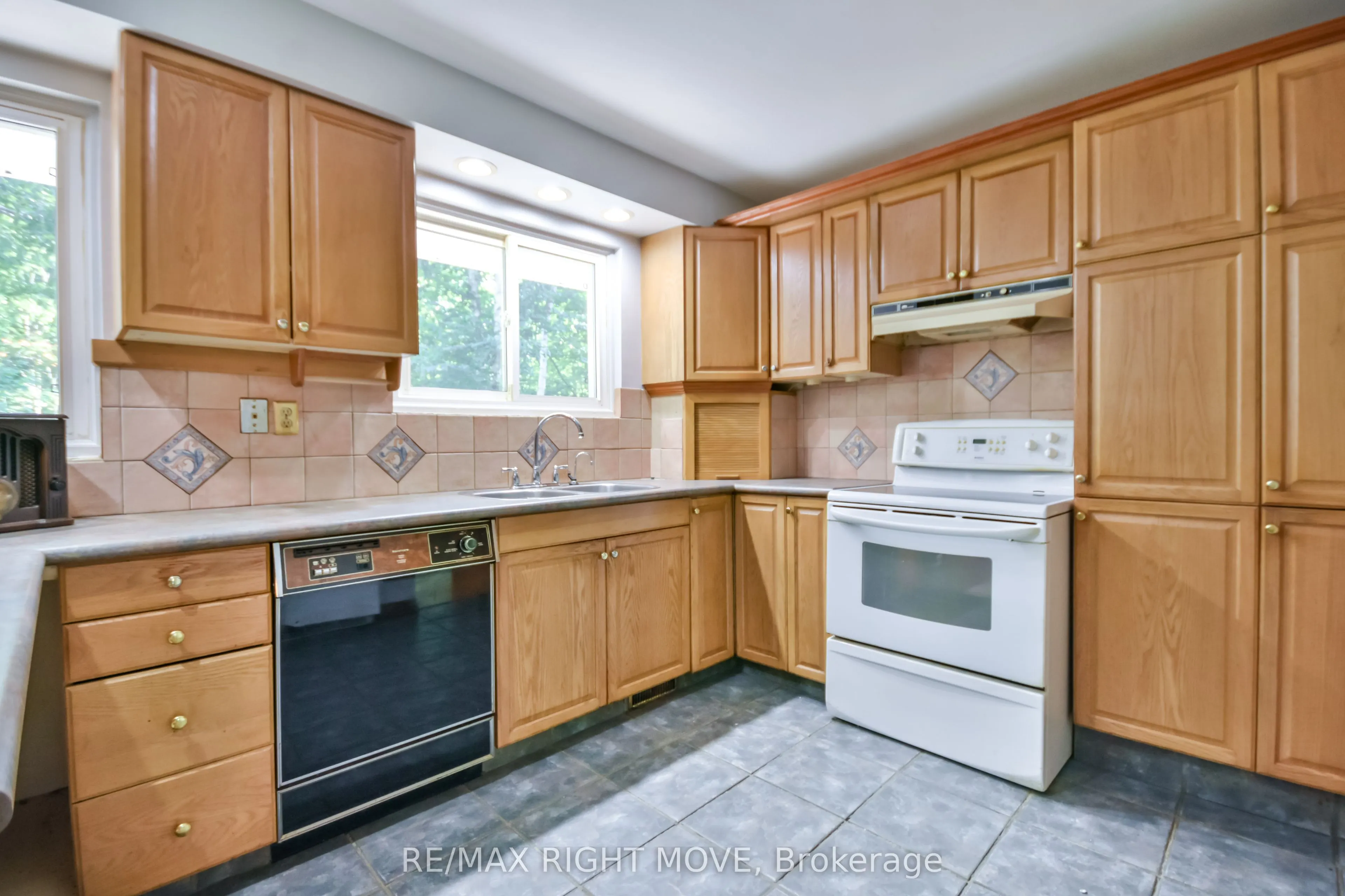1781 Mt. St. Louis Road E