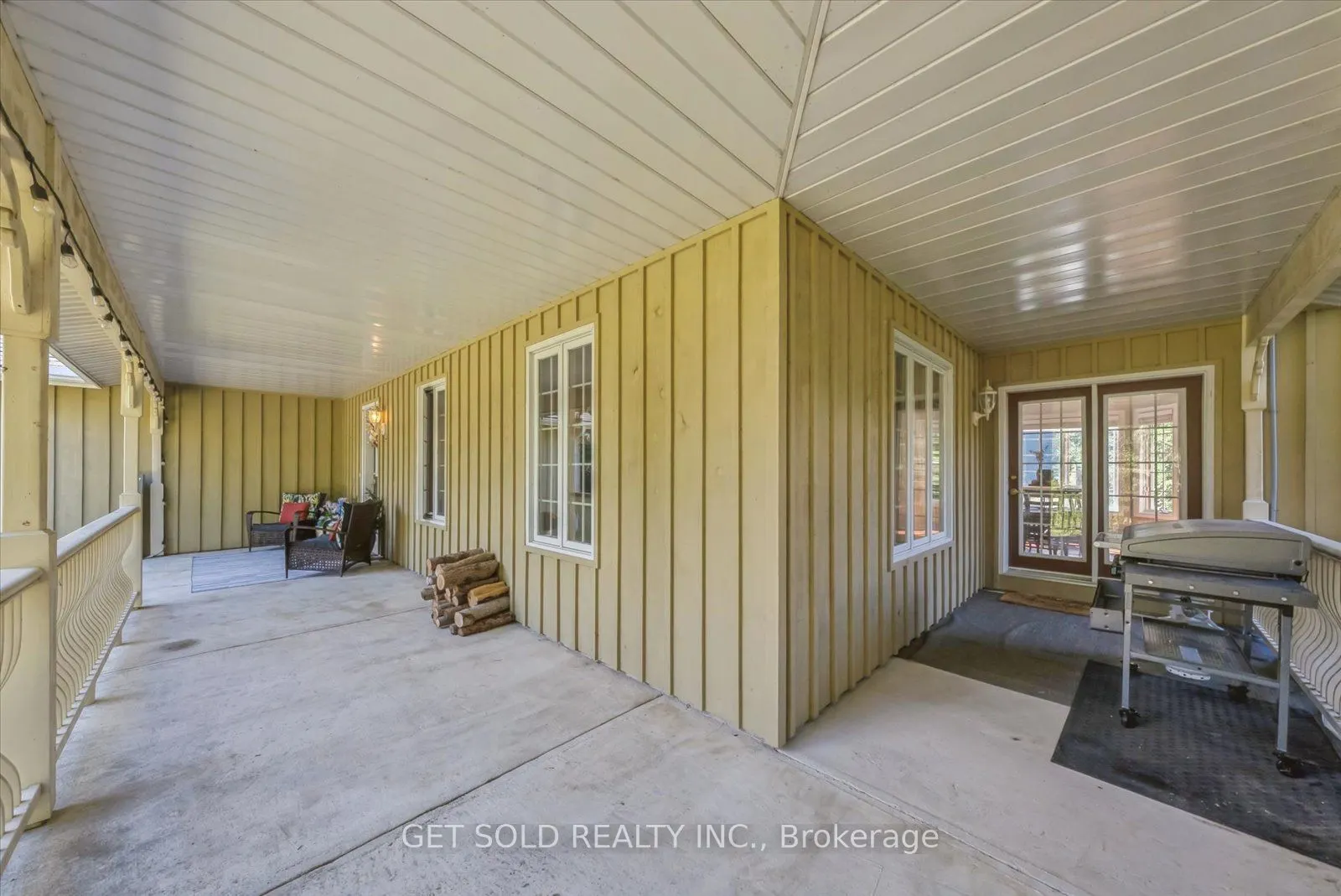 77 Simcoe Road