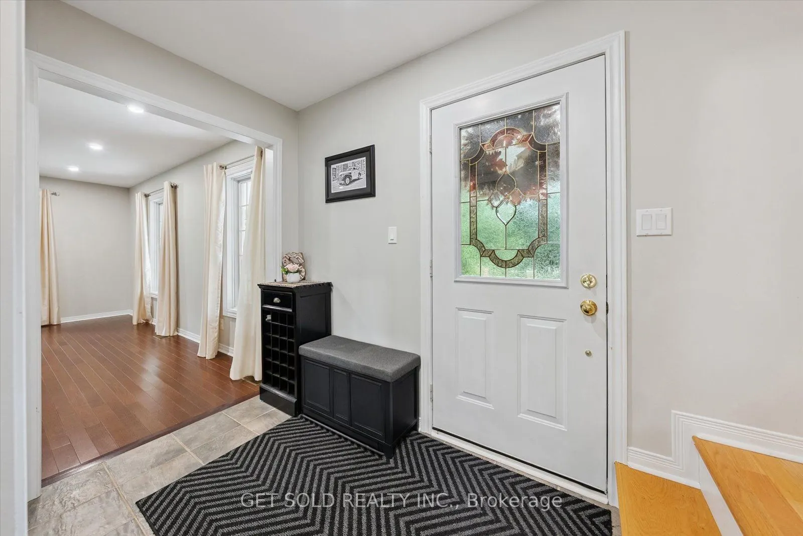 77 Simcoe Road