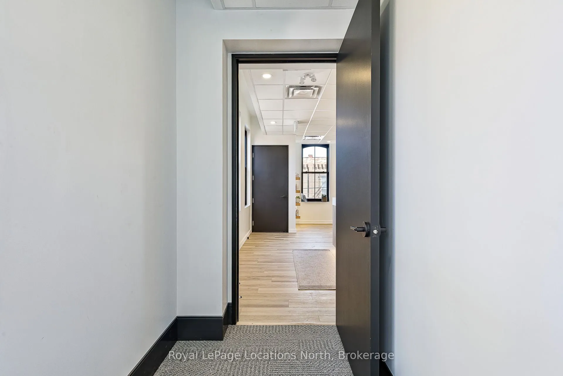 74 Hurontario Street, #202
