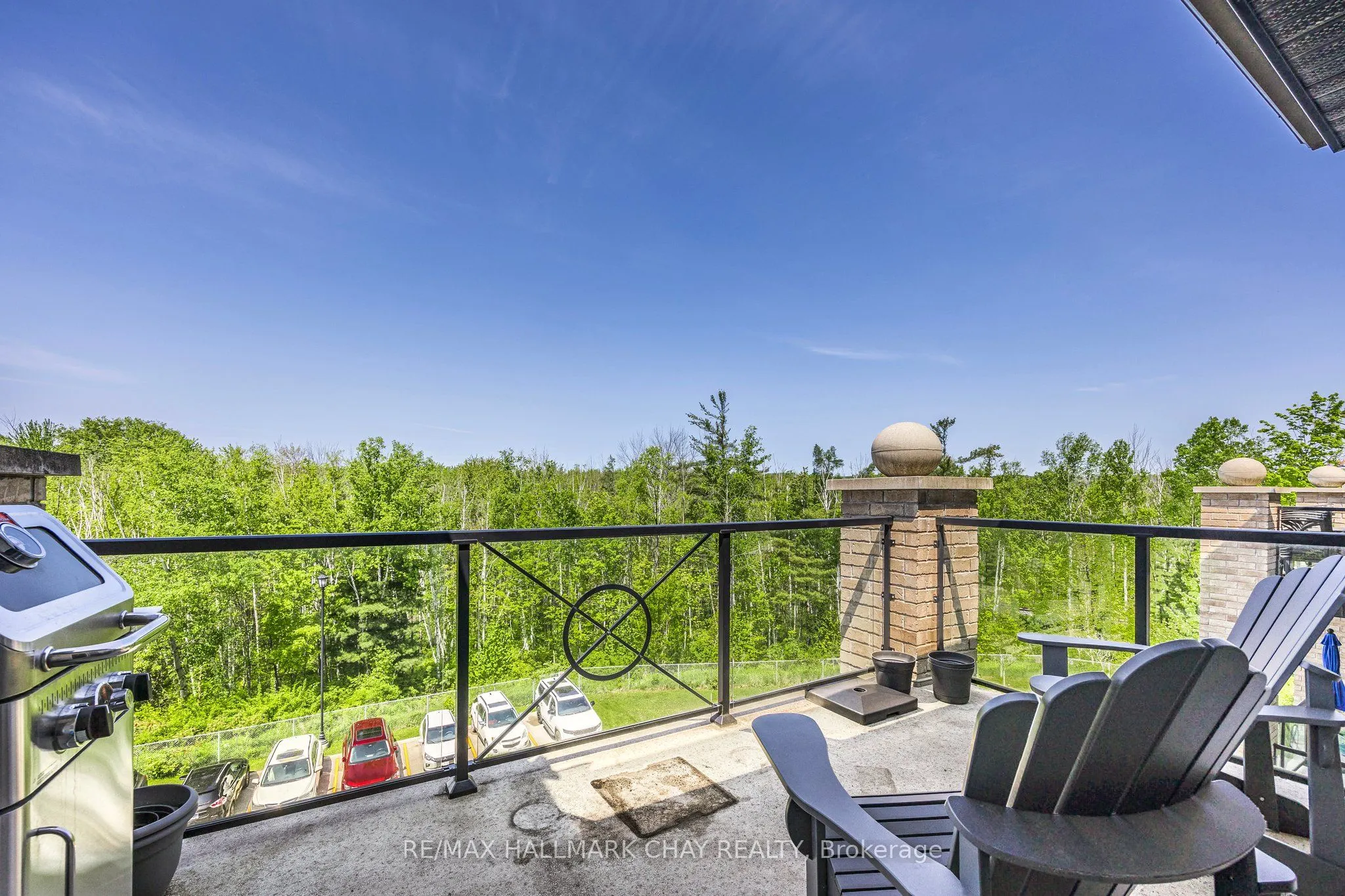 40 Ferndale Drive S, #407