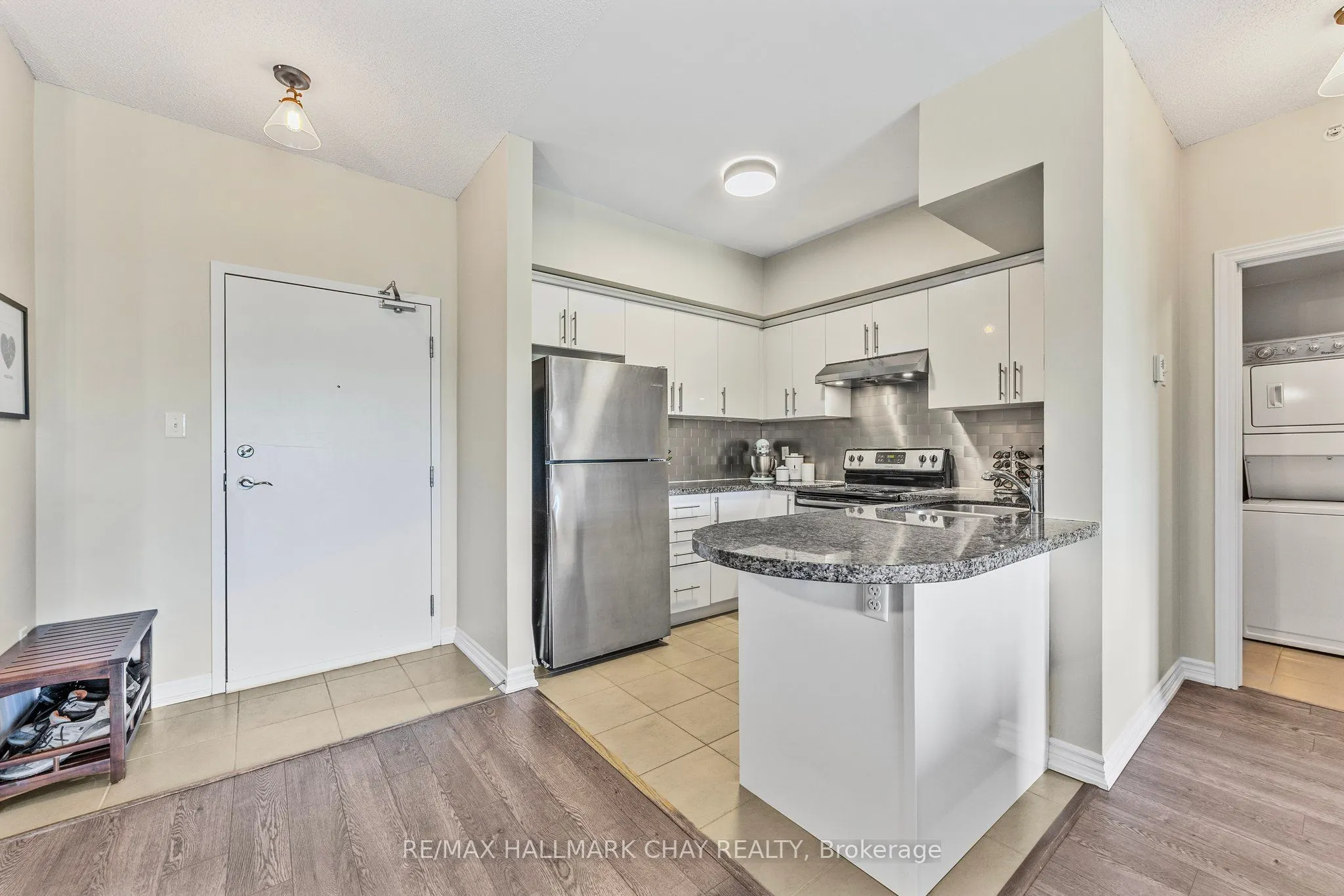 40 Ferndale Drive S, #407