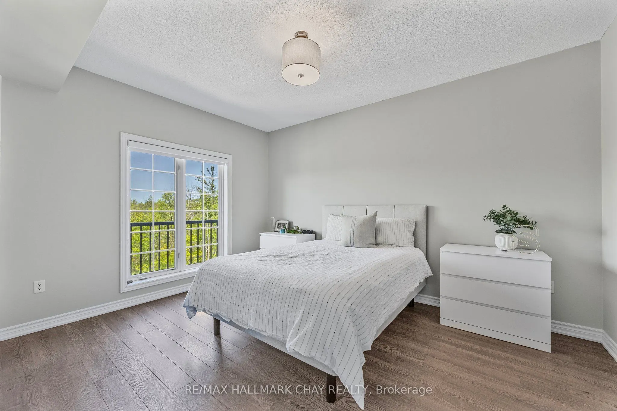 40 Ferndale Drive S, #407