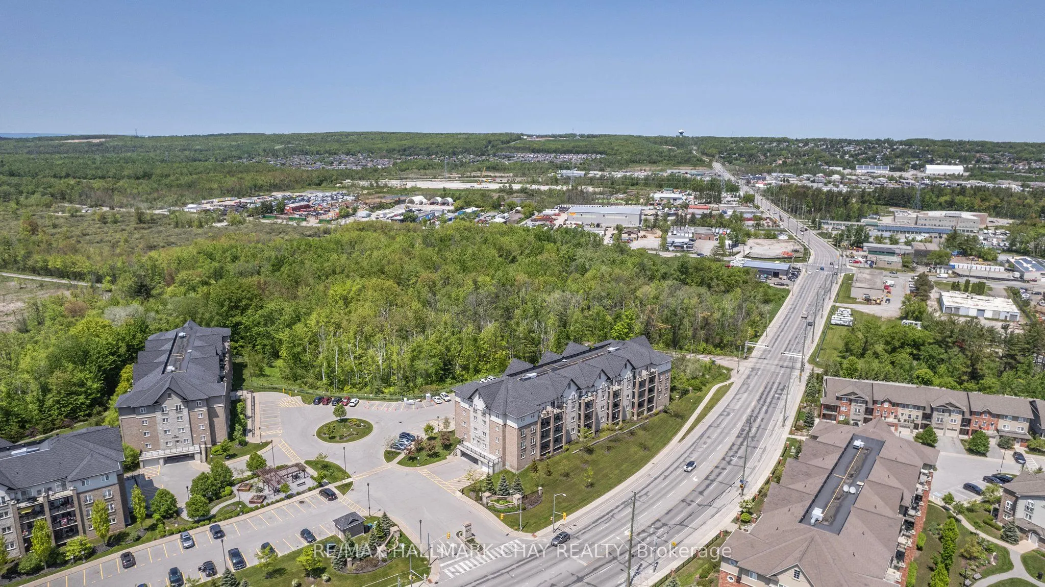 40 Ferndale Drive S, #407