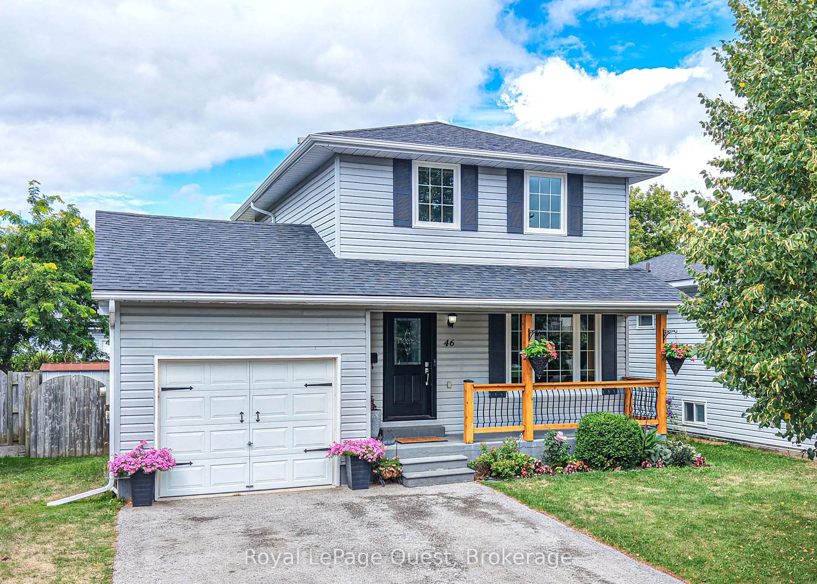 46 Courtney Crescent