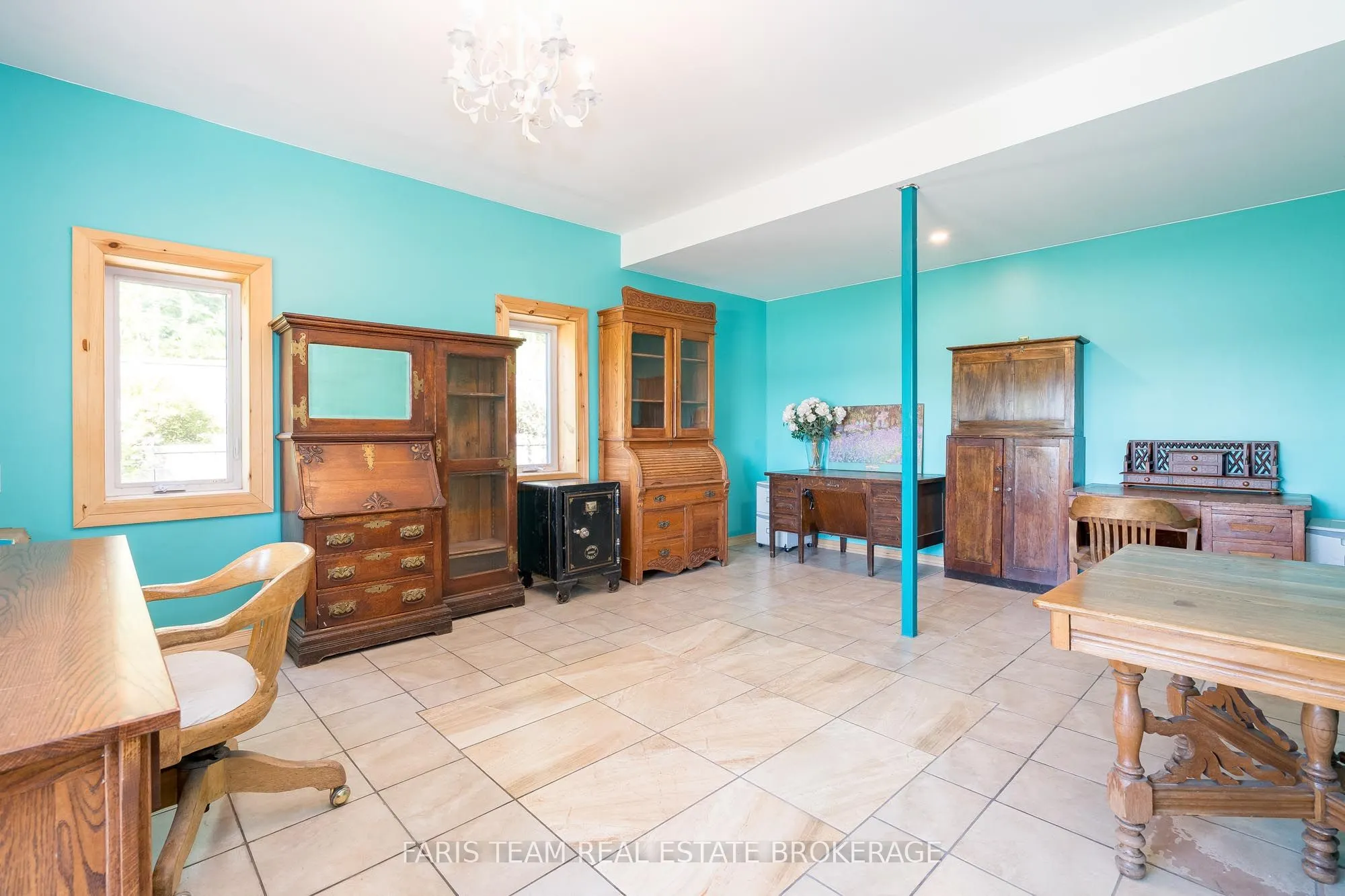 243 Champlain Road