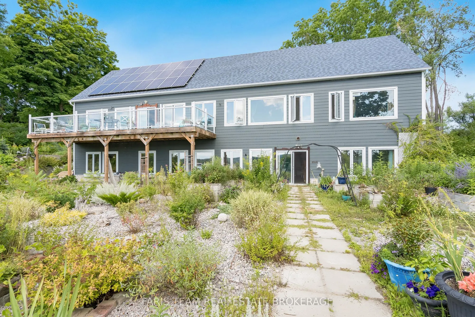 243 Champlain Road