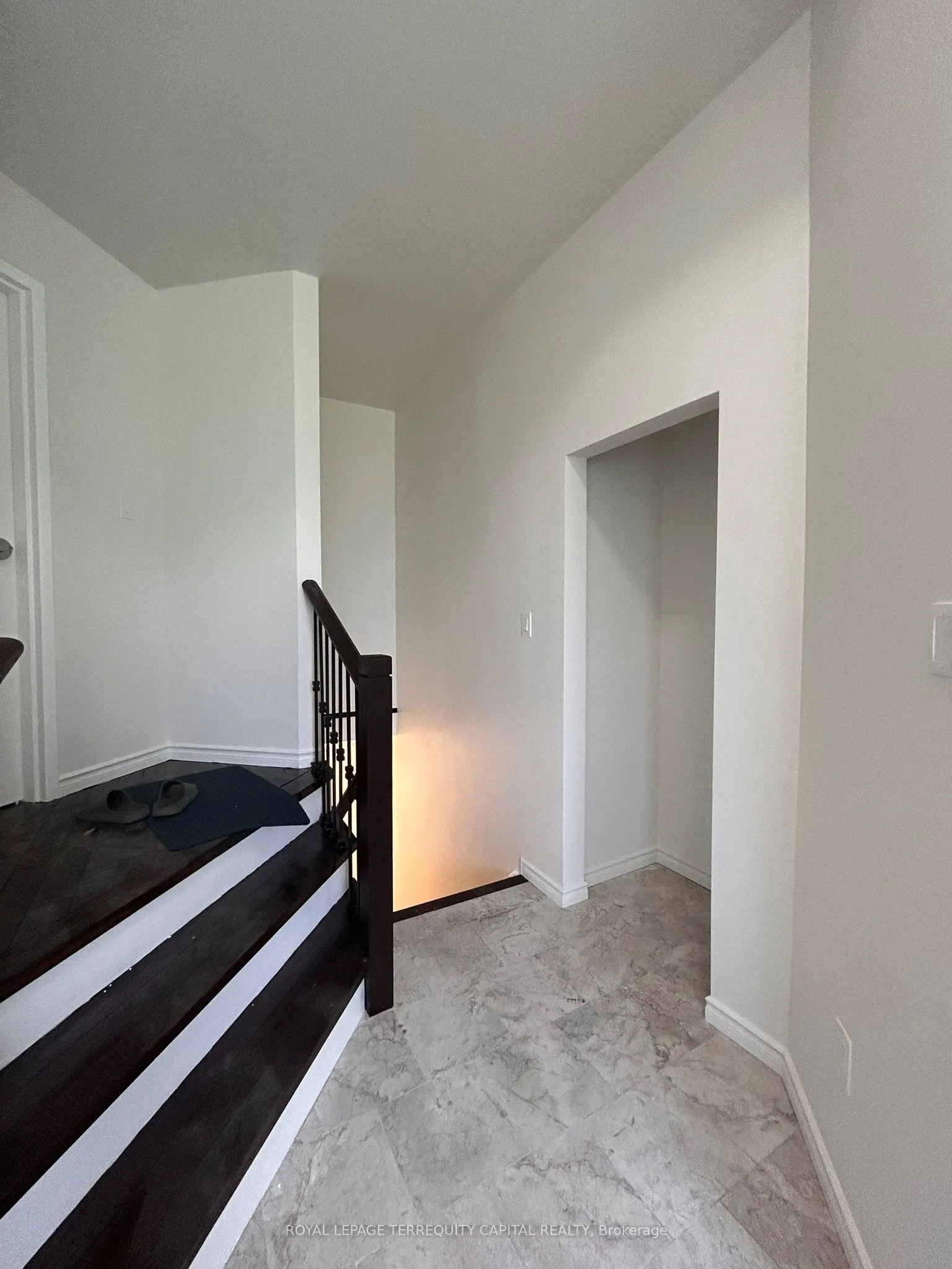 35 Meyer Avenue, #Lower