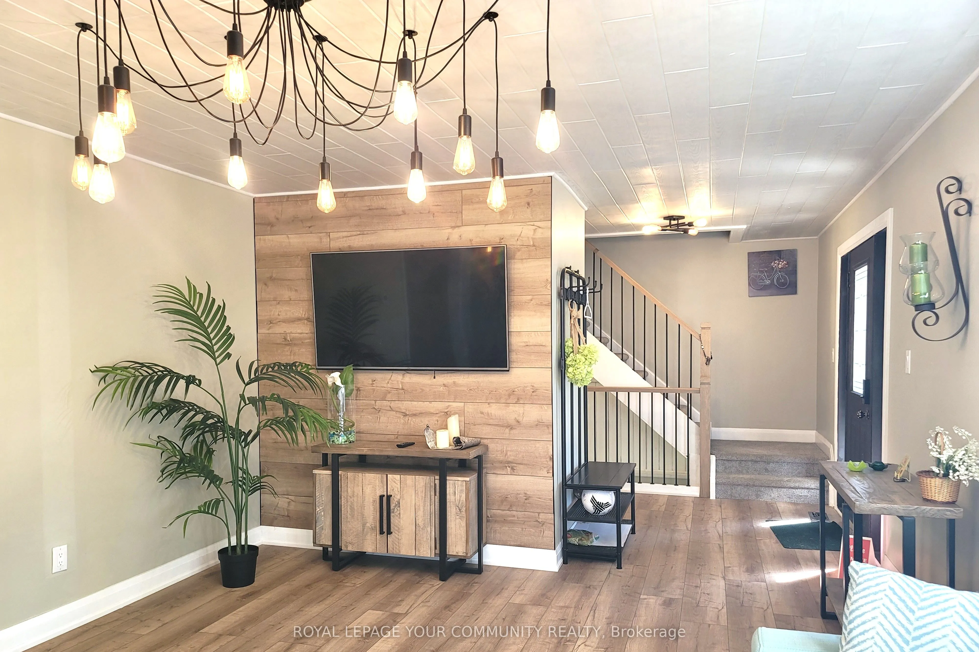 1138 Siesta Drive